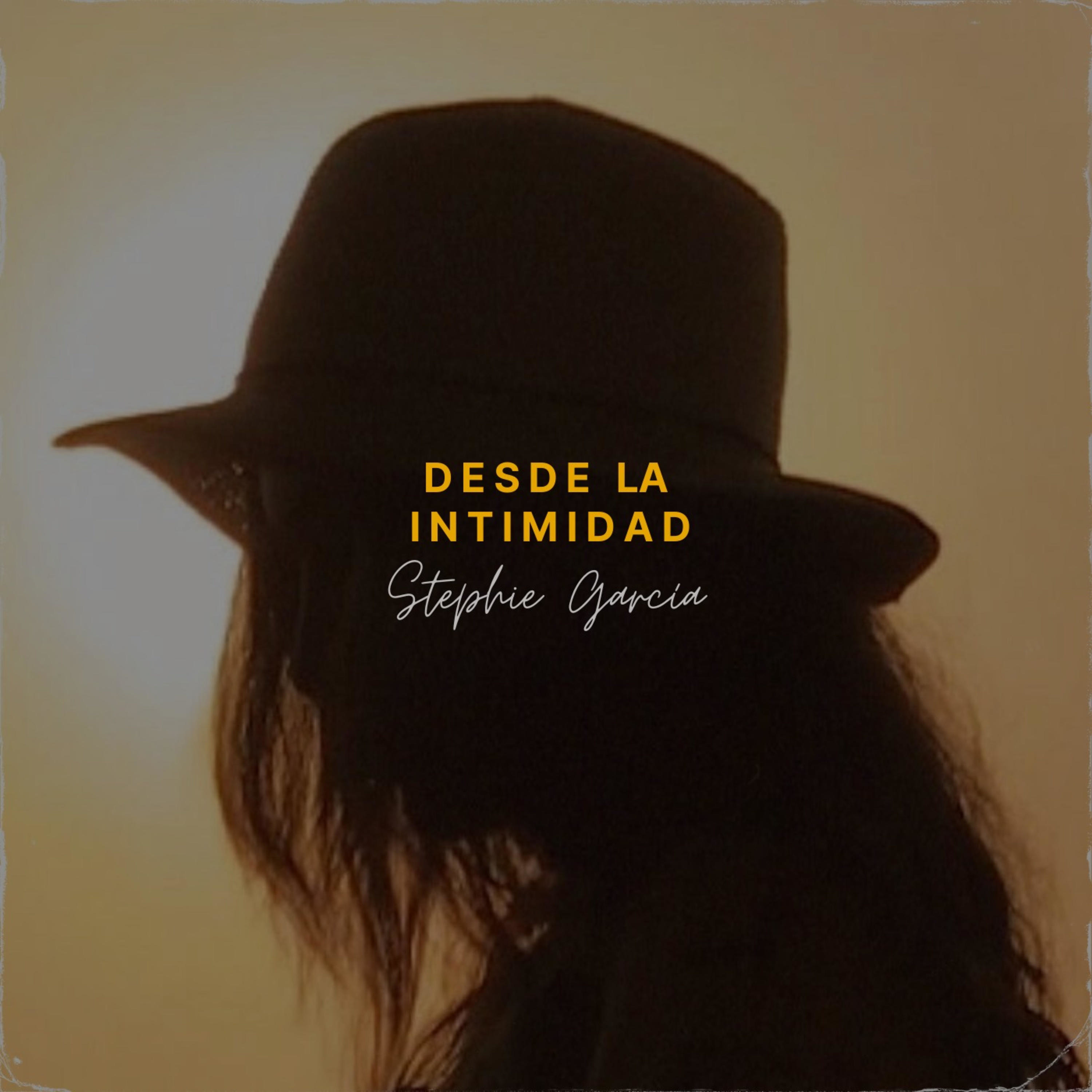 Desde la intimidad podcast artwork
