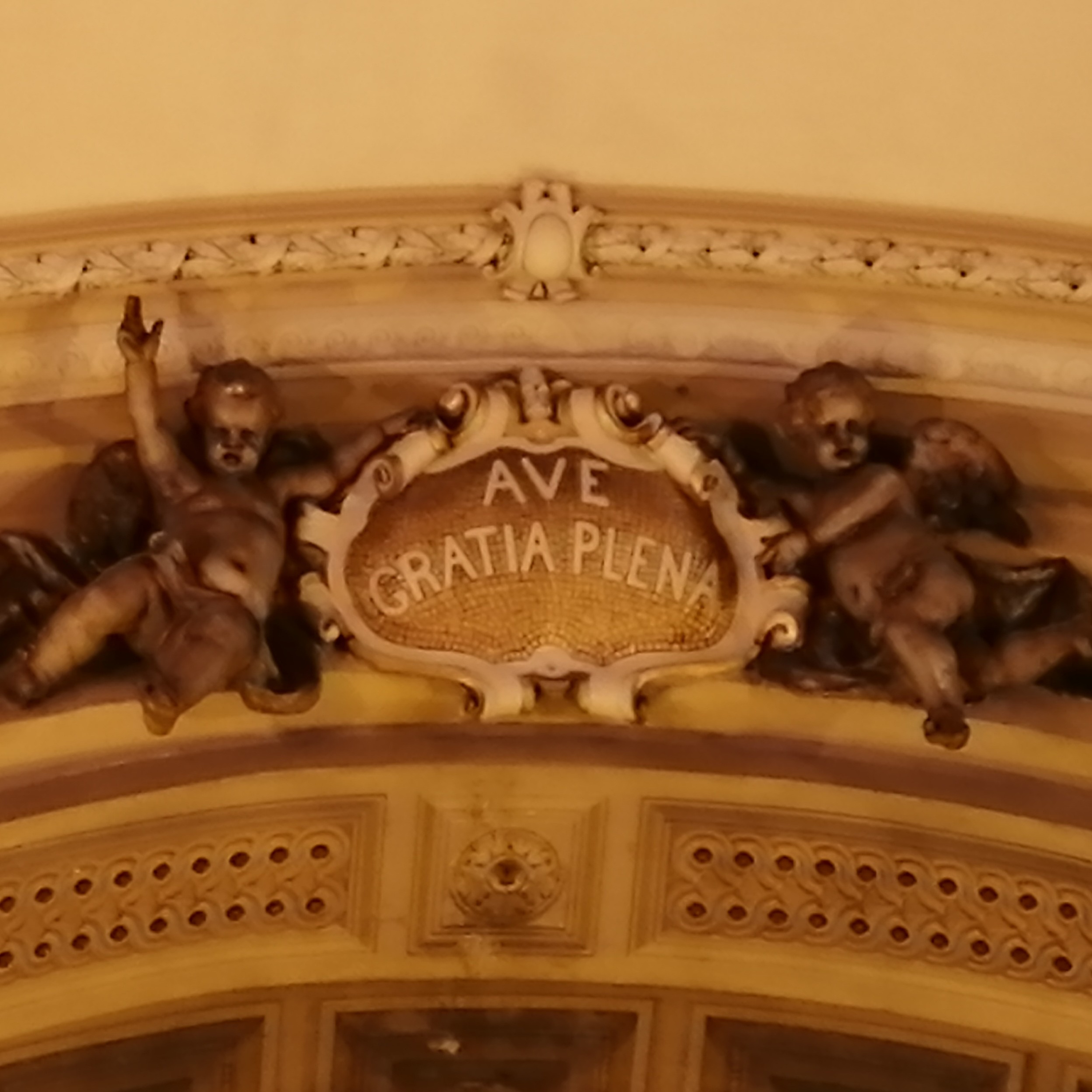 Cuentos A La Media Noche