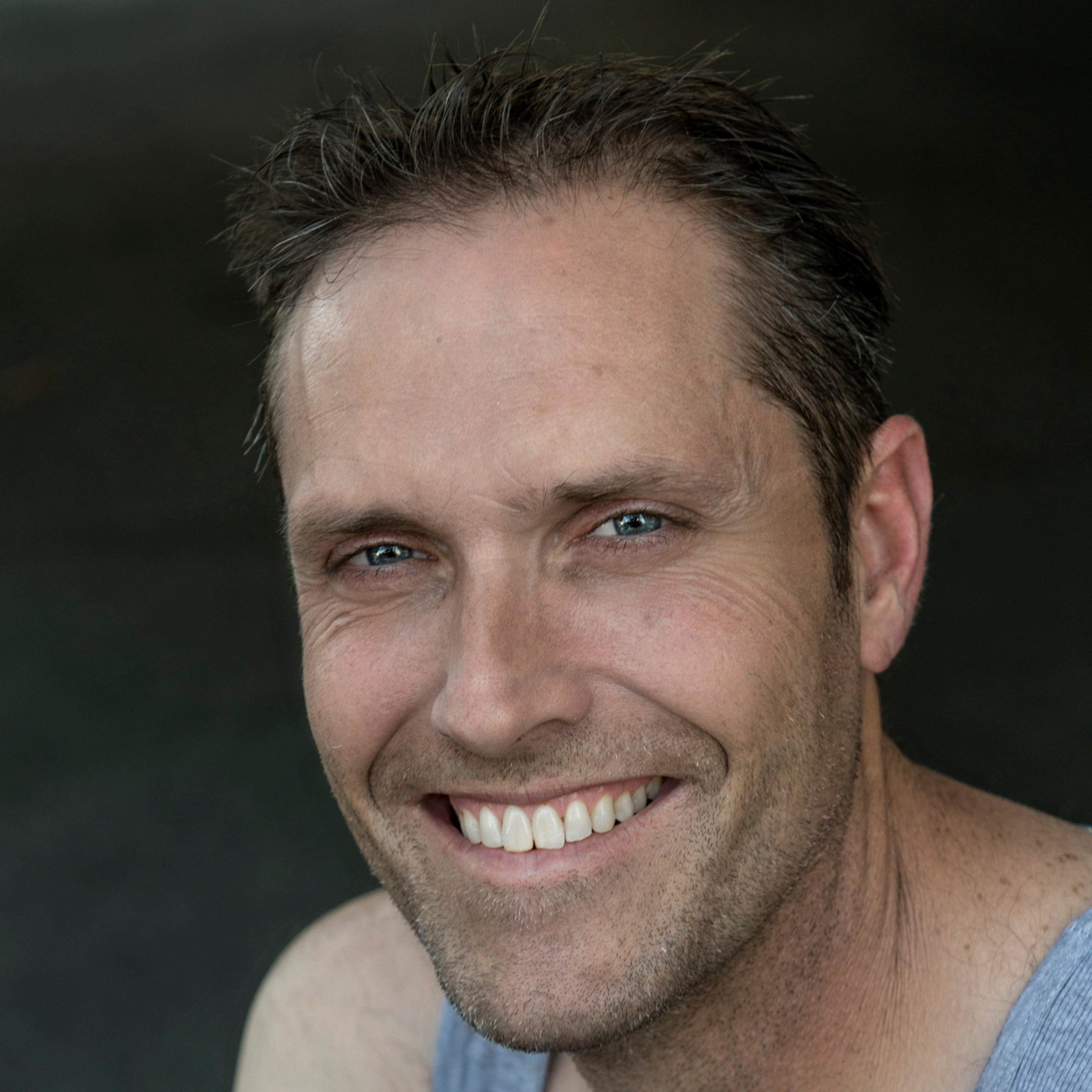 LA LA Land Talk - Interviews with Los Angeles Actors, Musicians and Artists - Hosted by Brett Chapin