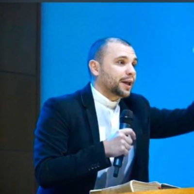 Pastor Daniel Chereghini