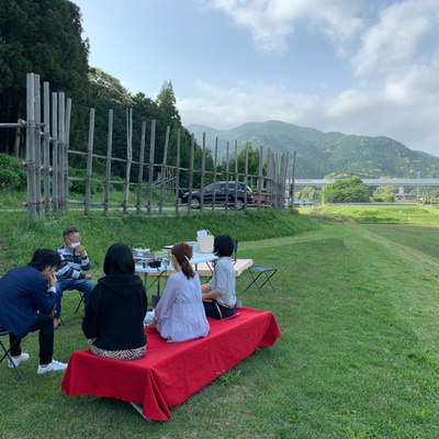 #3 愛知県は三河、岡崎城から新城市は長篠城まで続く「三河紅茶街道」本日は鳳来寺で行われた「最速参拝レース」の模様とプレゼンテーターの竹田紗生のインタビューをお送りします。