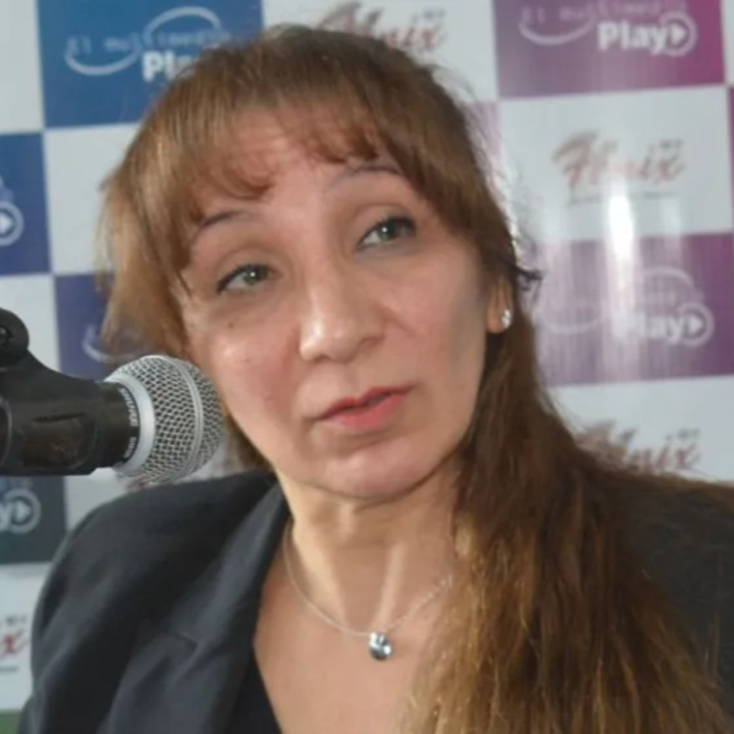 Claudia Acuña: "Massa estuvo en buenas y malas, y seguramente será presidente; para eso se prepara desde hace 30 años" episode artwork