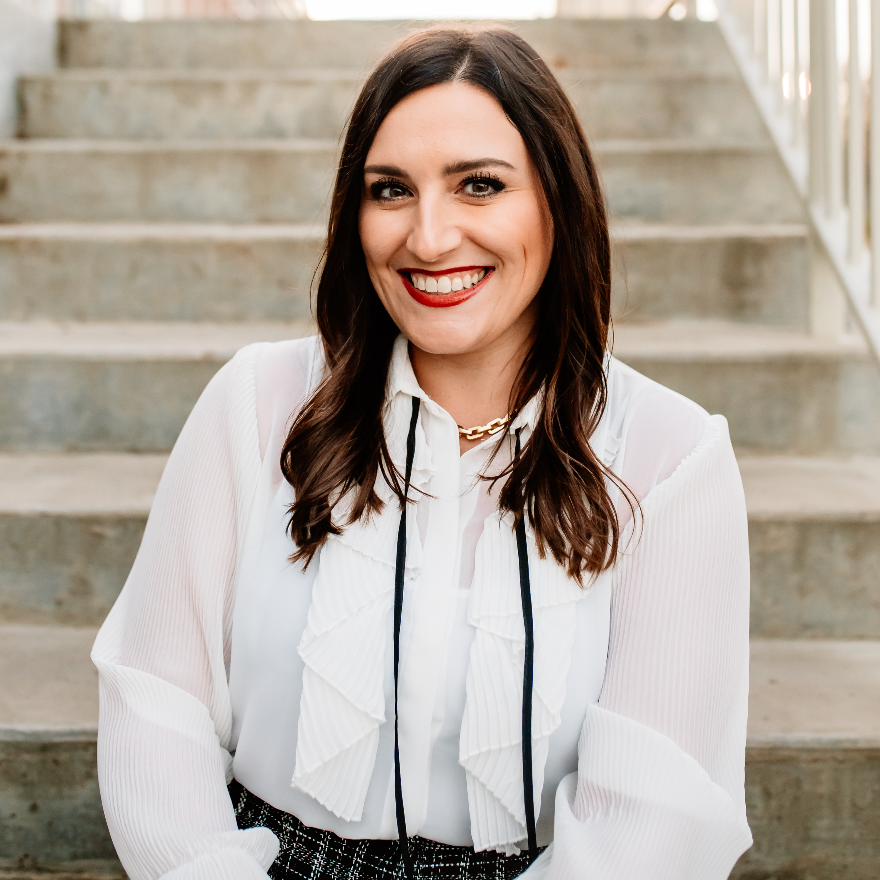 Rhonda Hiatt - Global CEO - M+C Saatchi Consulting  episode artwork