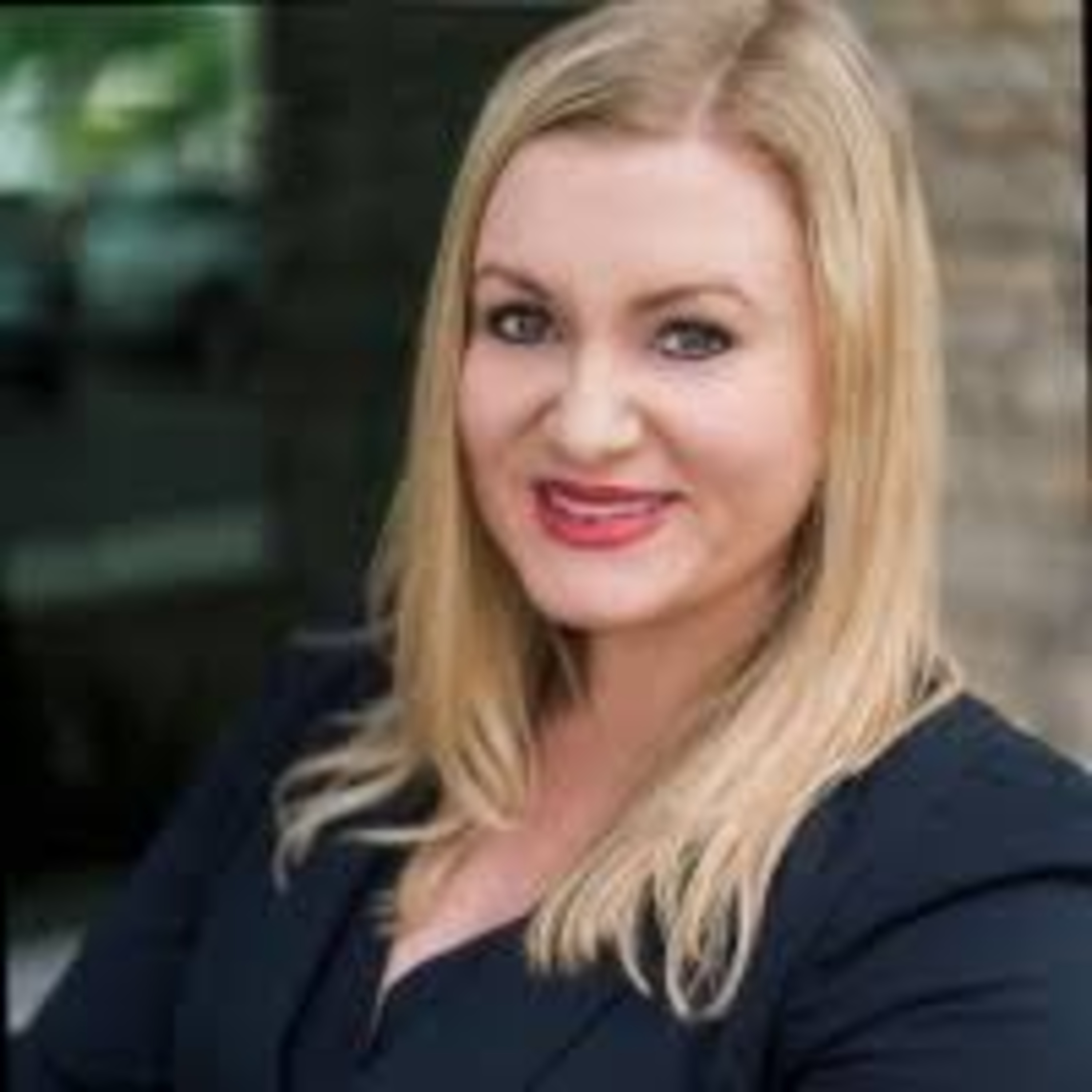 Lindsey Carnett - CEO - Marketing Maven episode artwork