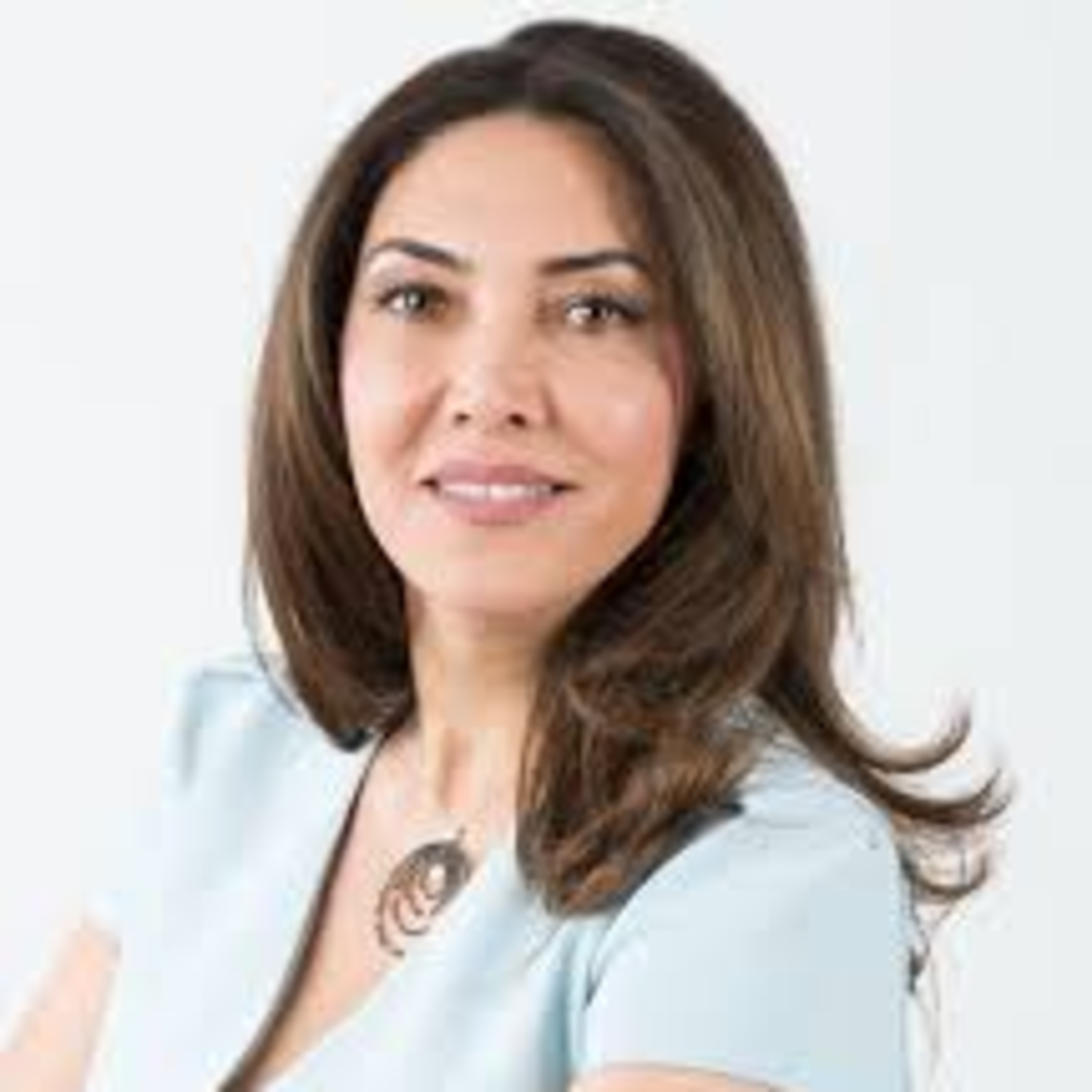 Susan Akbarpour - Managing Partner - Candou Ventures episode artwork