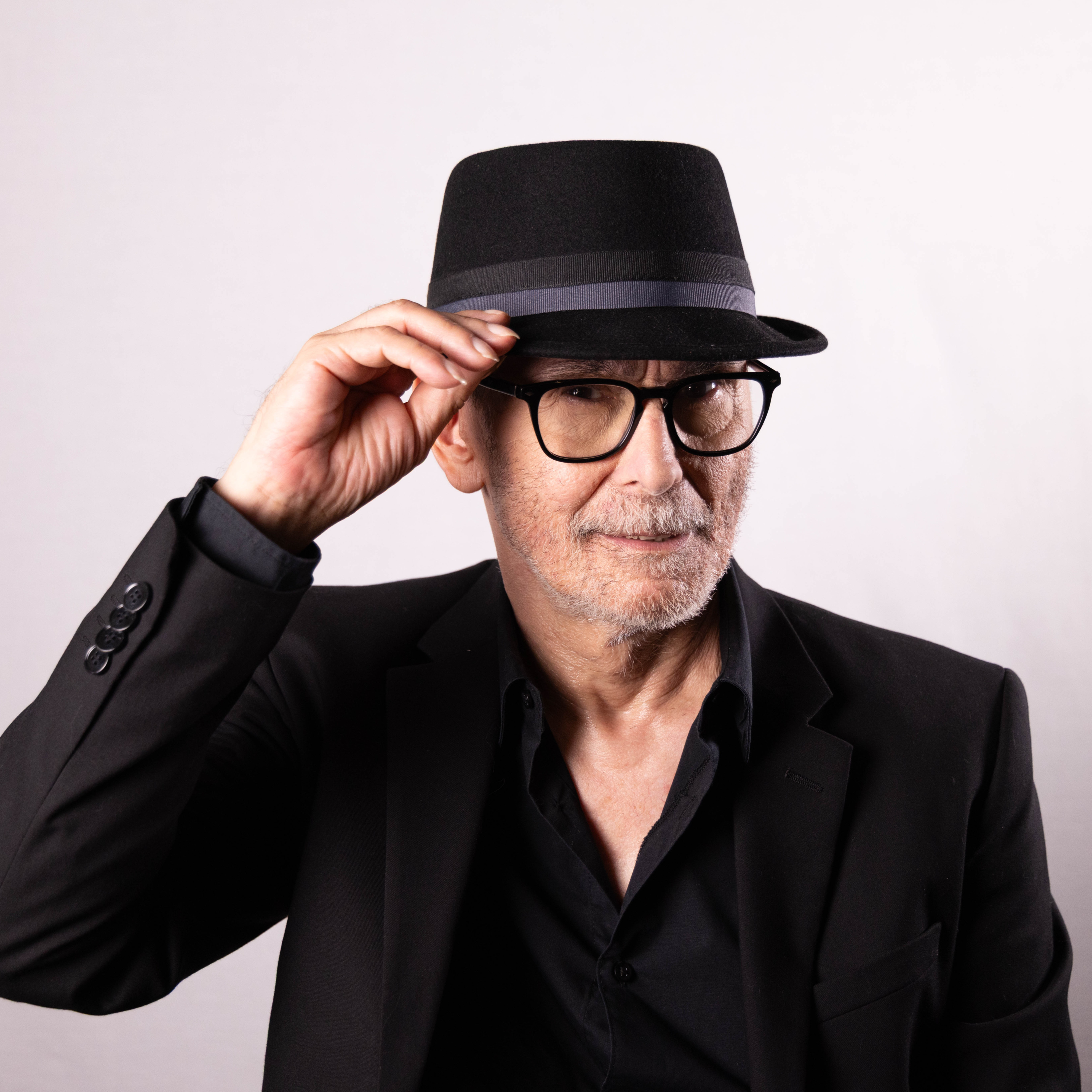 Nino Buonocore ospite su Delta 1 in occasione del nuovo album "M.I.S.L.A." episode artwork