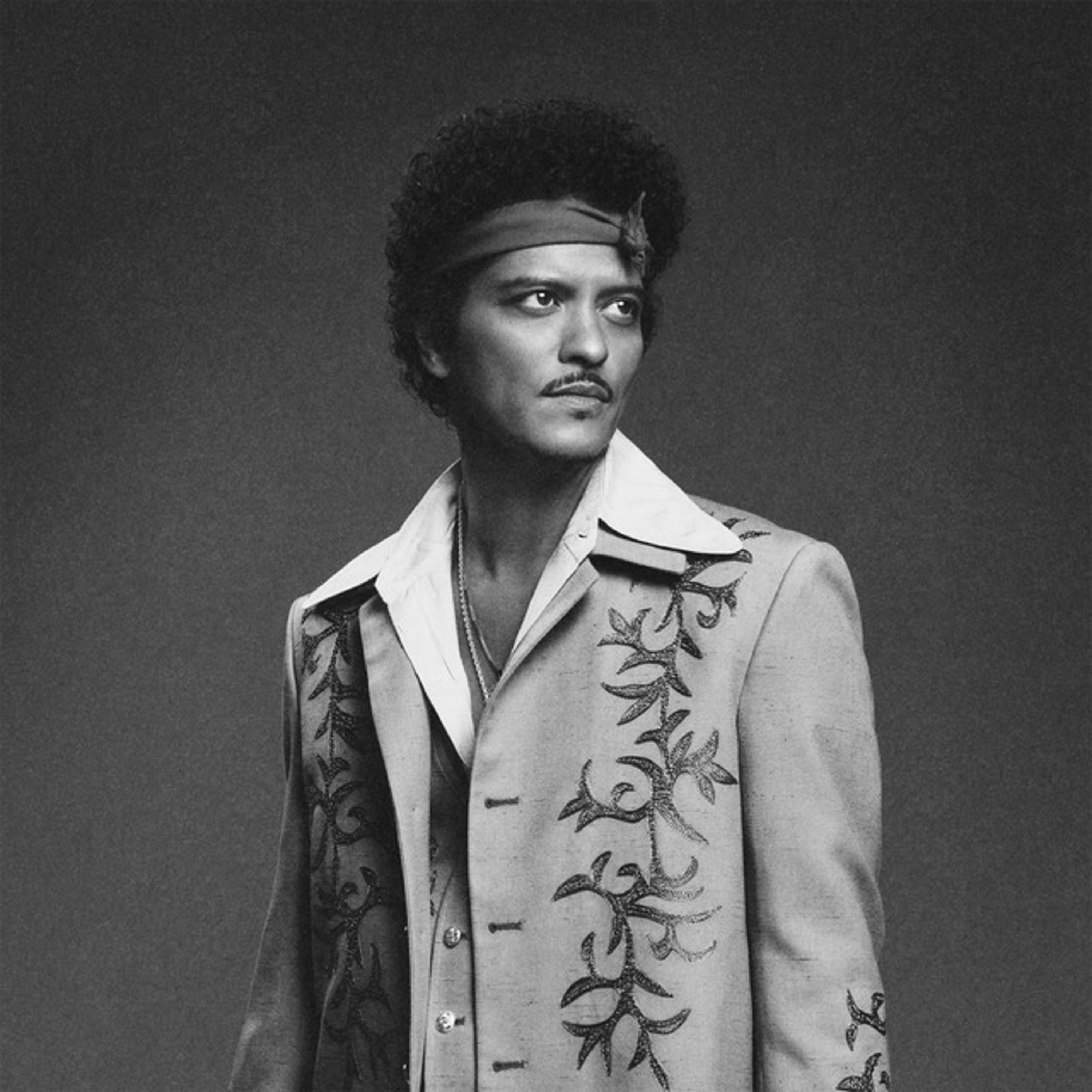 Bruno Mars stasera e domani in concerto a Milano episode artwork