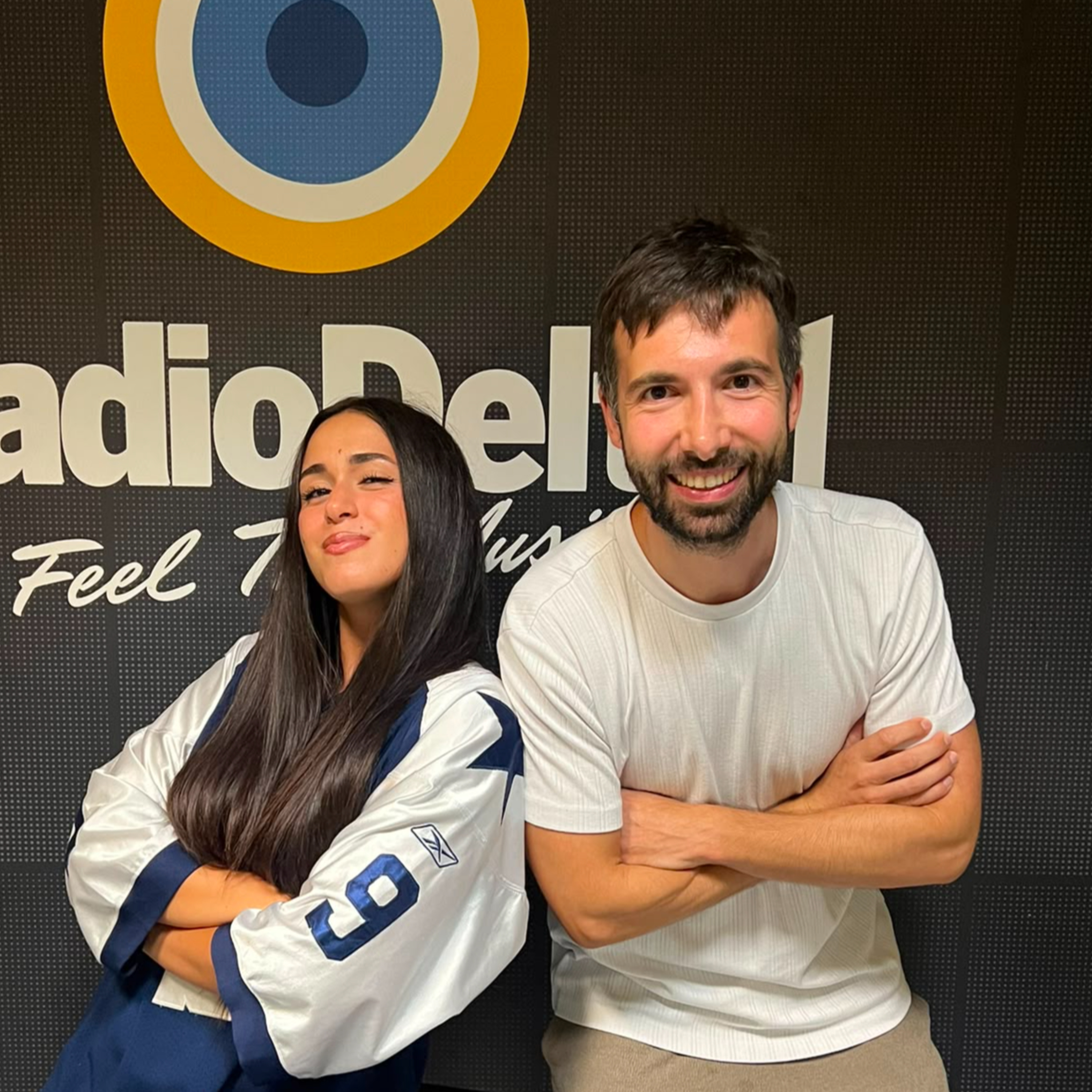 Giulia Caselli in onda dagli studi con Daniele Di Ianni per "Sola" episode artwork
