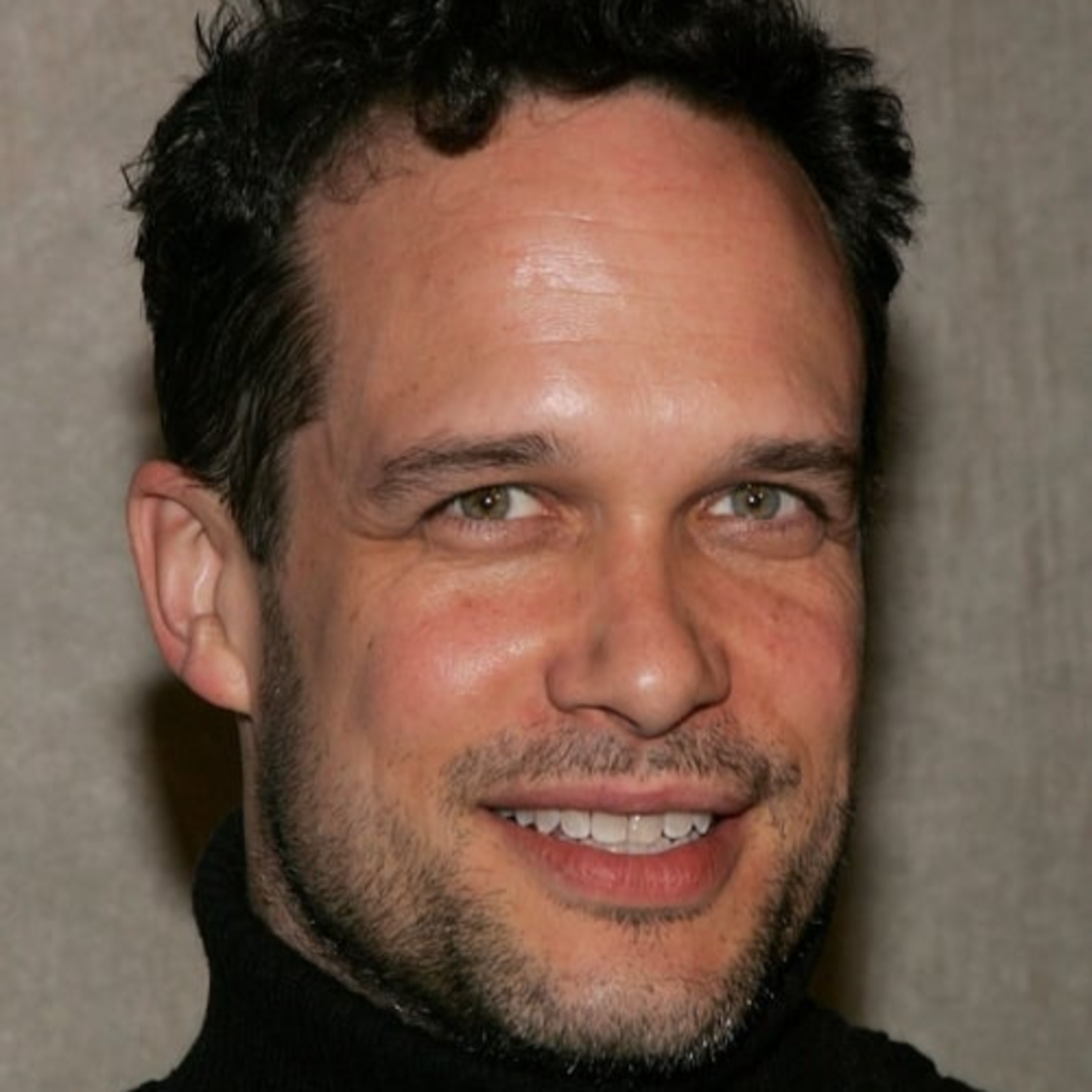 Station Square: Diedrich Bader episode artwork