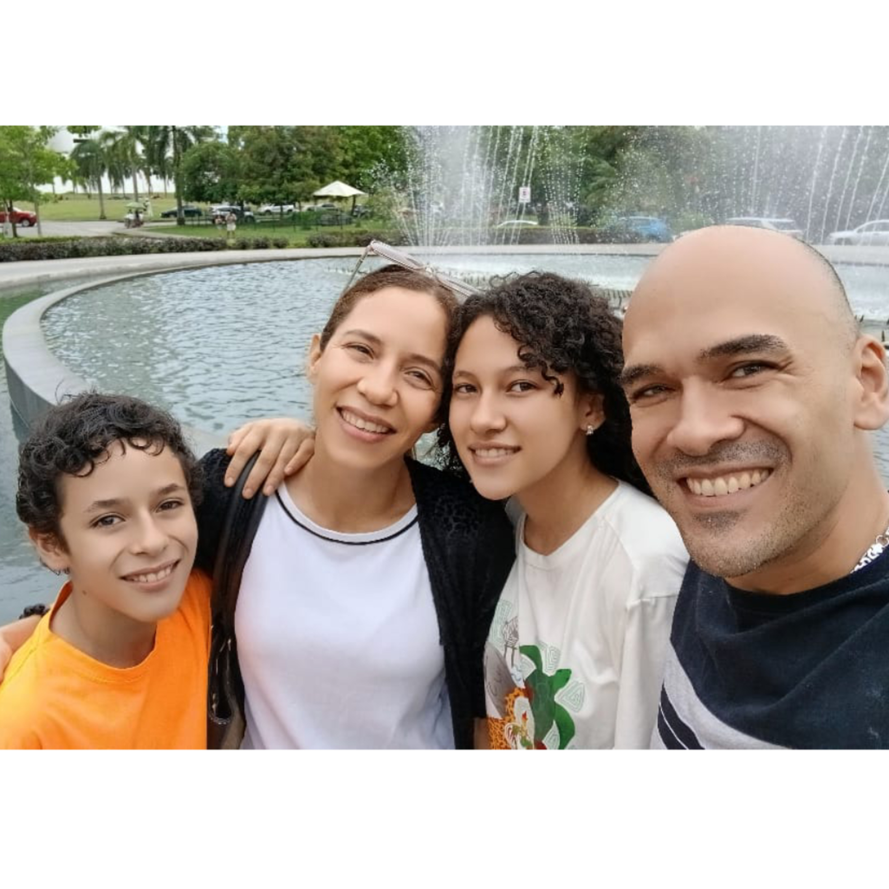 Portada de Angely Caro de Henriquez | PODCASTER