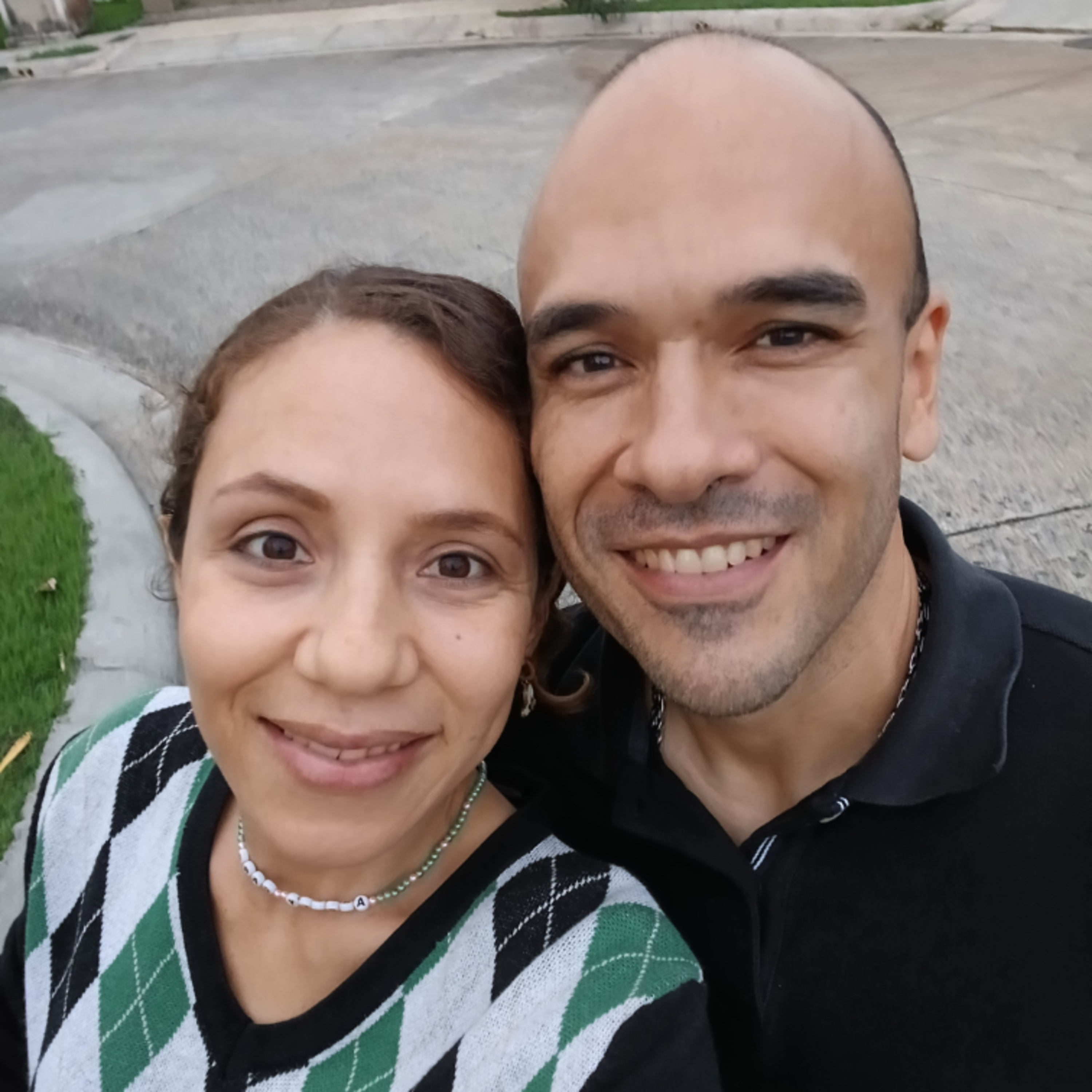 Portada de Angely Caro de Henriquez | PODCASTER