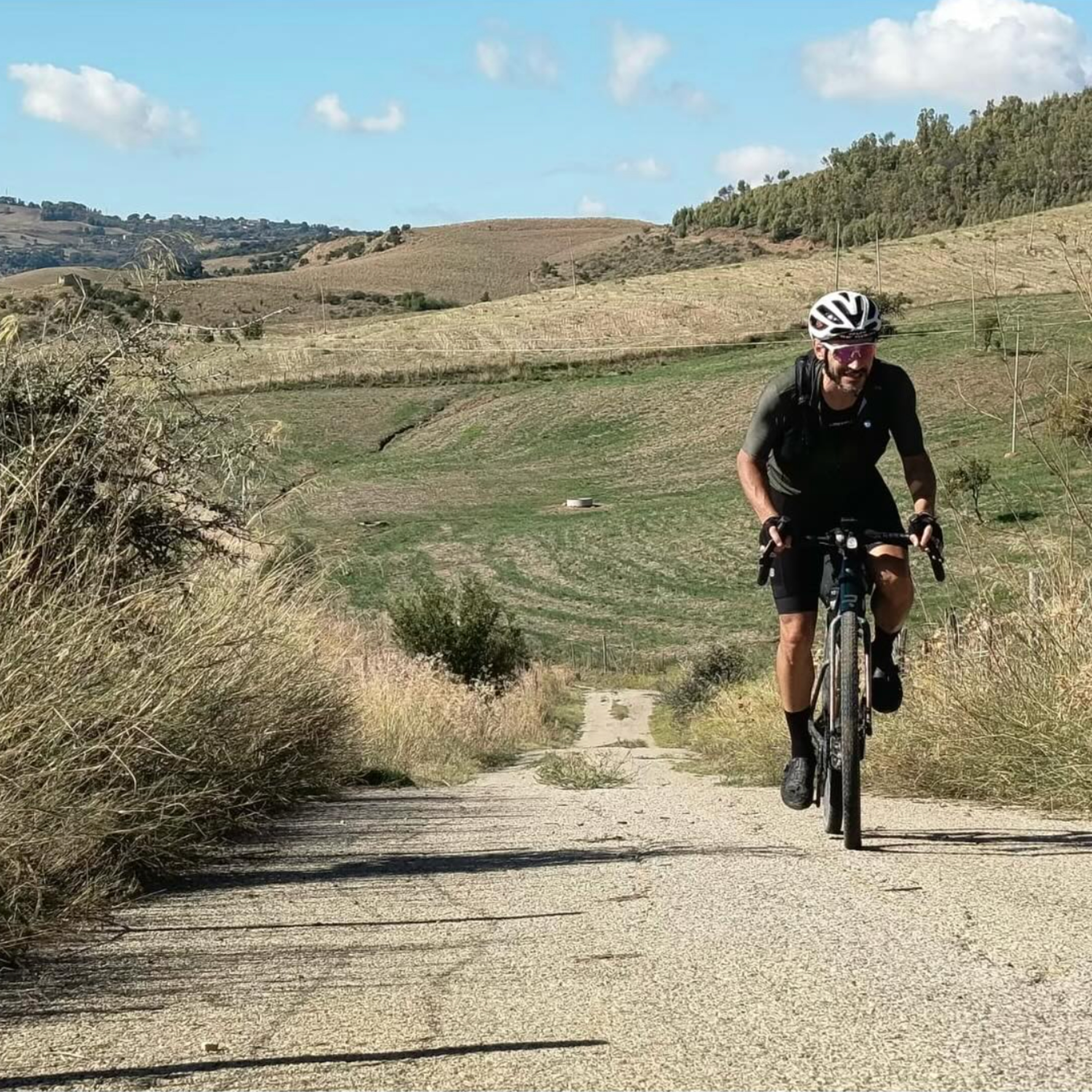 Nicola De Castello tra salite, polvere e panorami