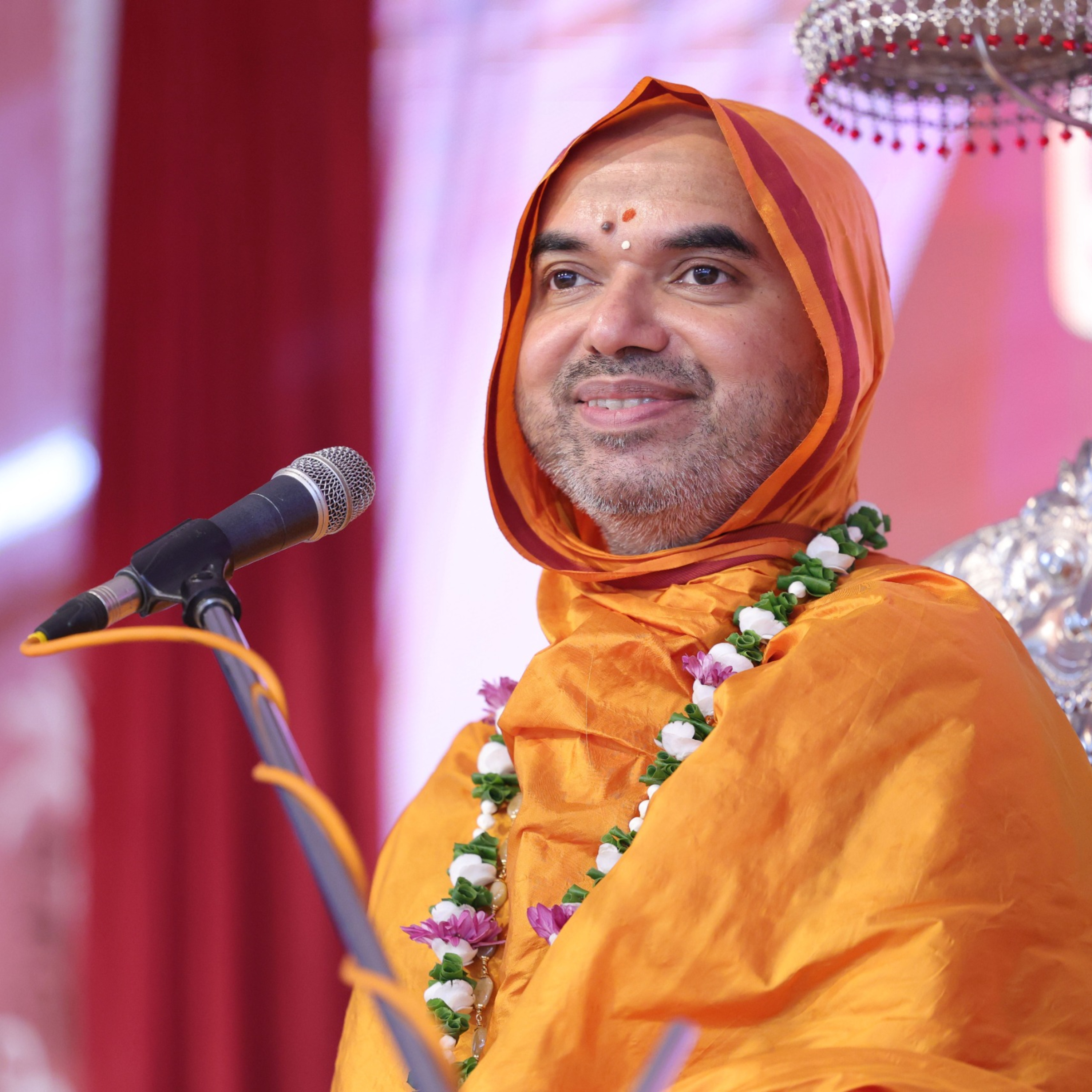 ಅನಾವರಣ ಚಾತುರ್ಮಾಸ್ಯ - ದಿನ 9: ಬದುಕಿನ ಮುಂದಿನ ದಾರಿಯನ್ನು ತೋರಿಸಿಕೊಡುತ್ತದೆ - ಕಾಲ!