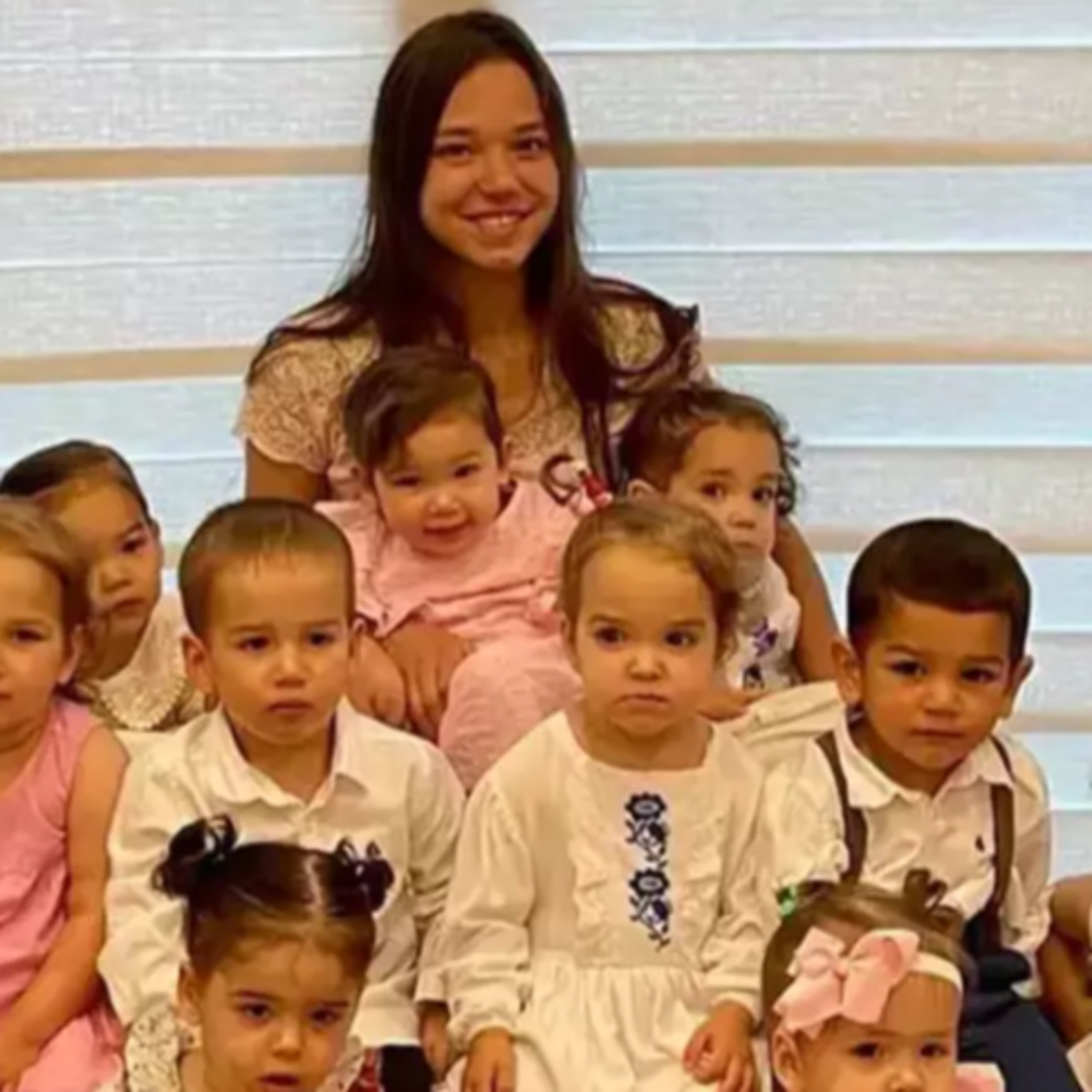 Meet the 26-year-old mom who already has 22 biological children episode artwork