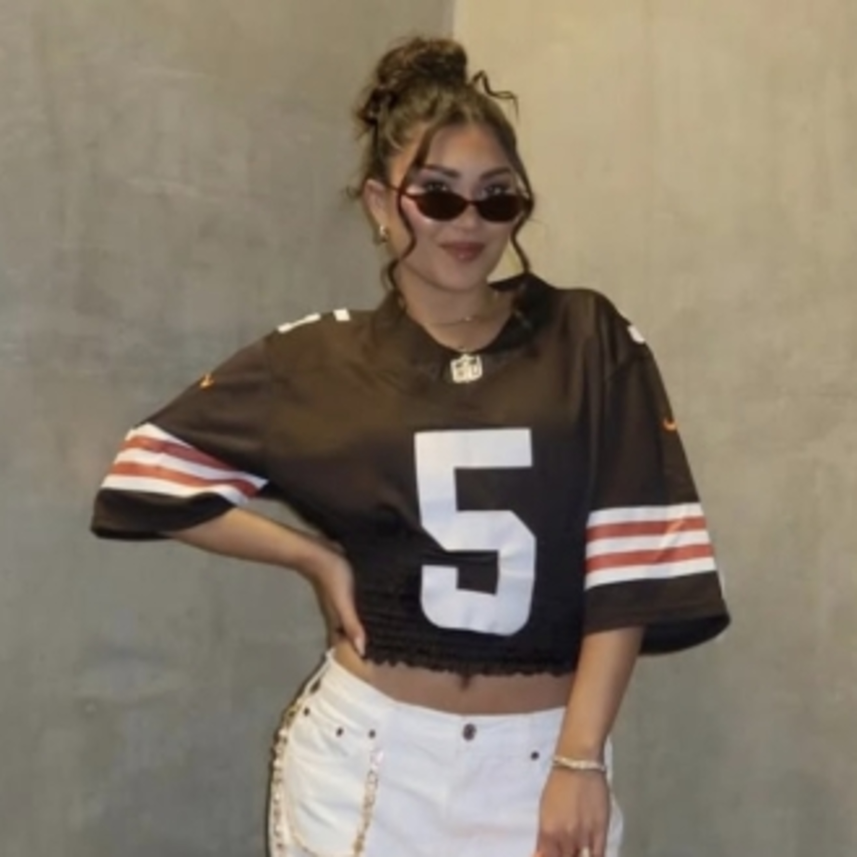 TMZ’s role in the influencer drama linking Dillon Gabriel’s fiancée to the Cleveland Browns  episode artwork