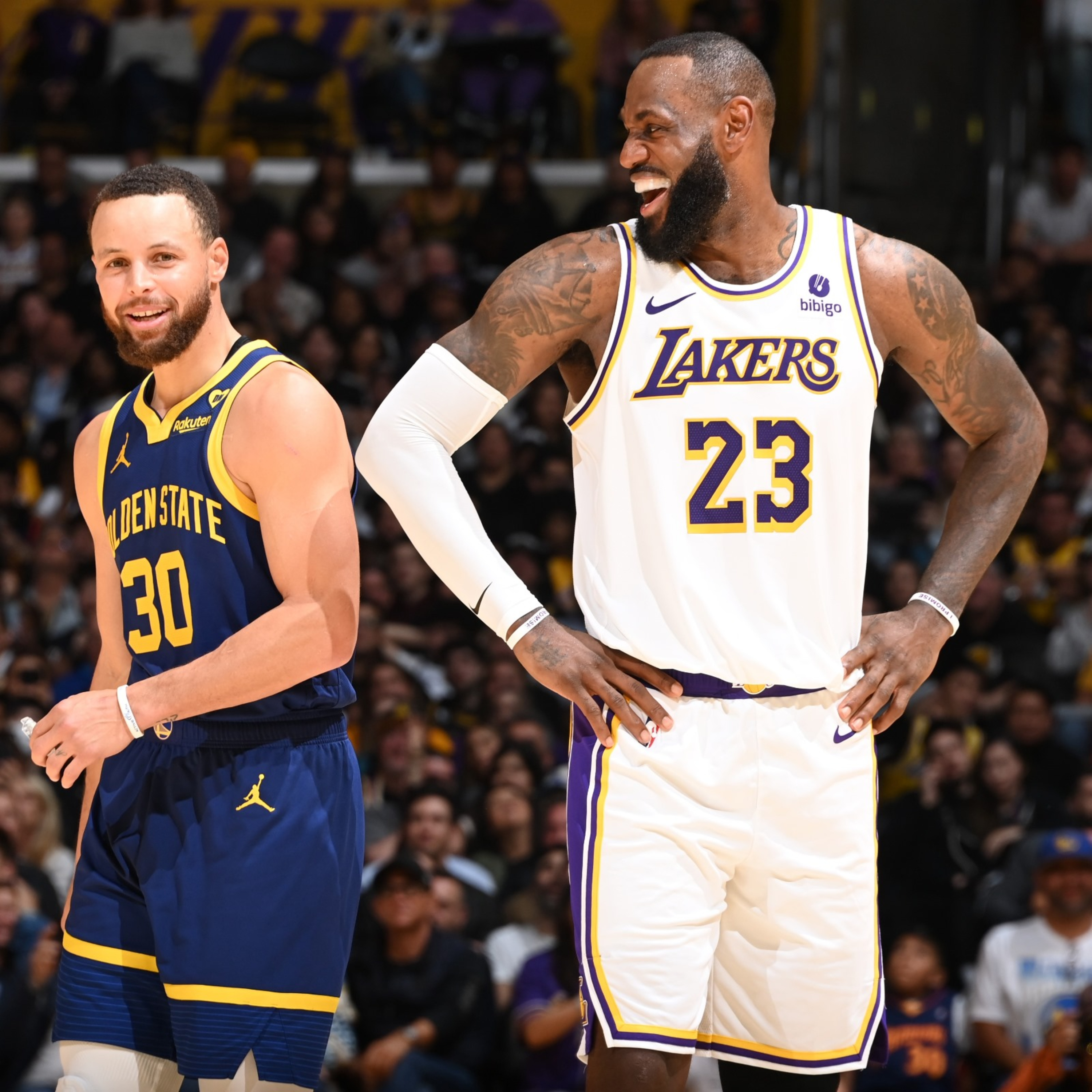O confronto entre LeBron e Curry e os jogos de Natal episode artwork
