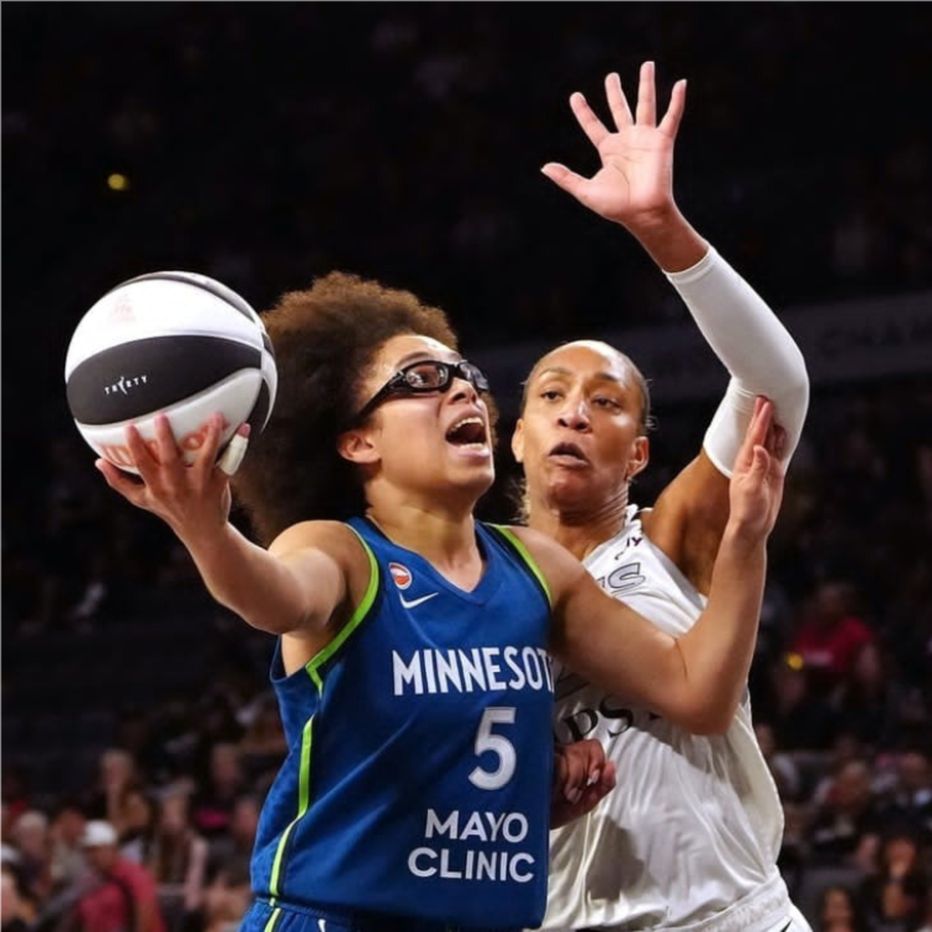 Os prémios mid-season da WNBA episode artwork