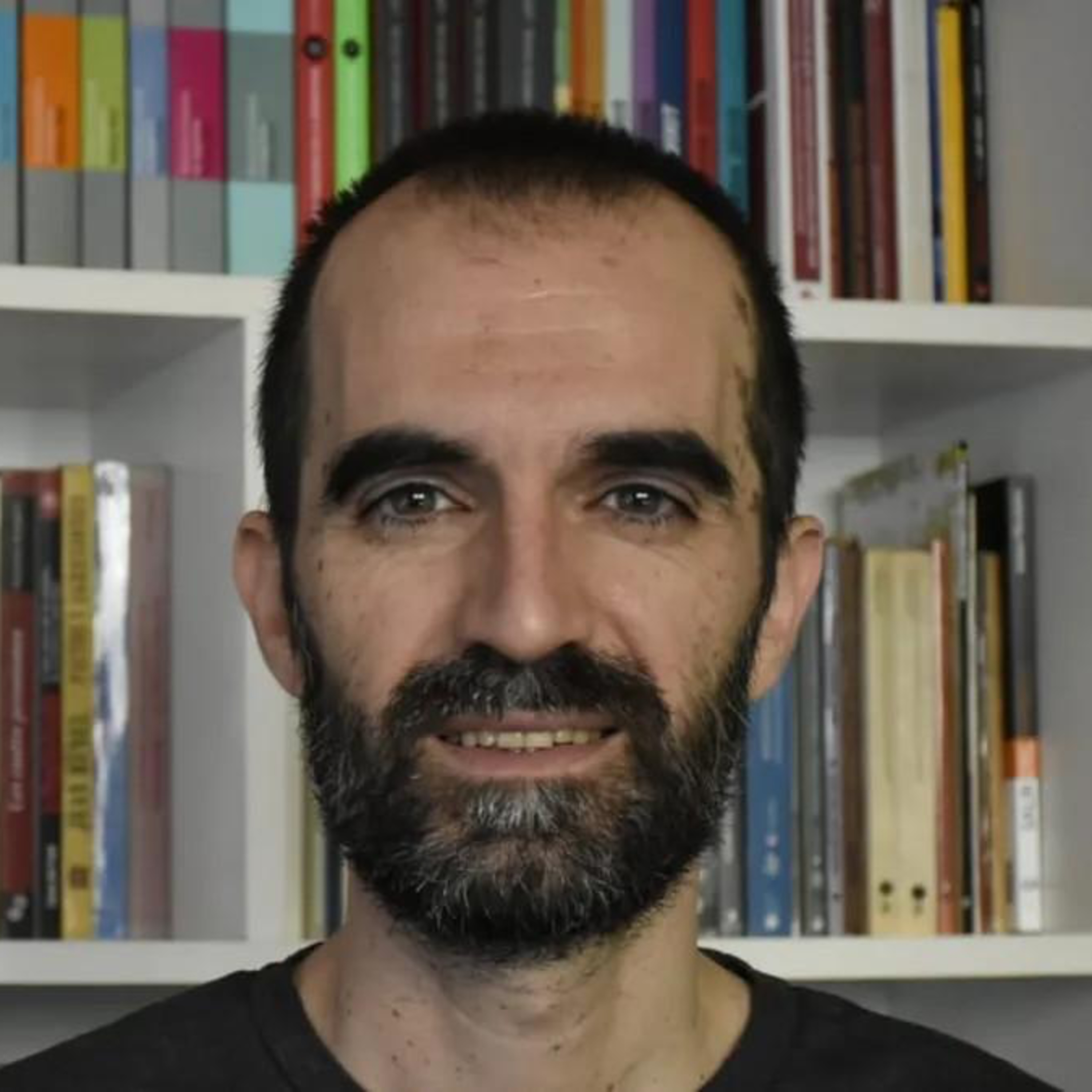 Portada de Micro Mundos