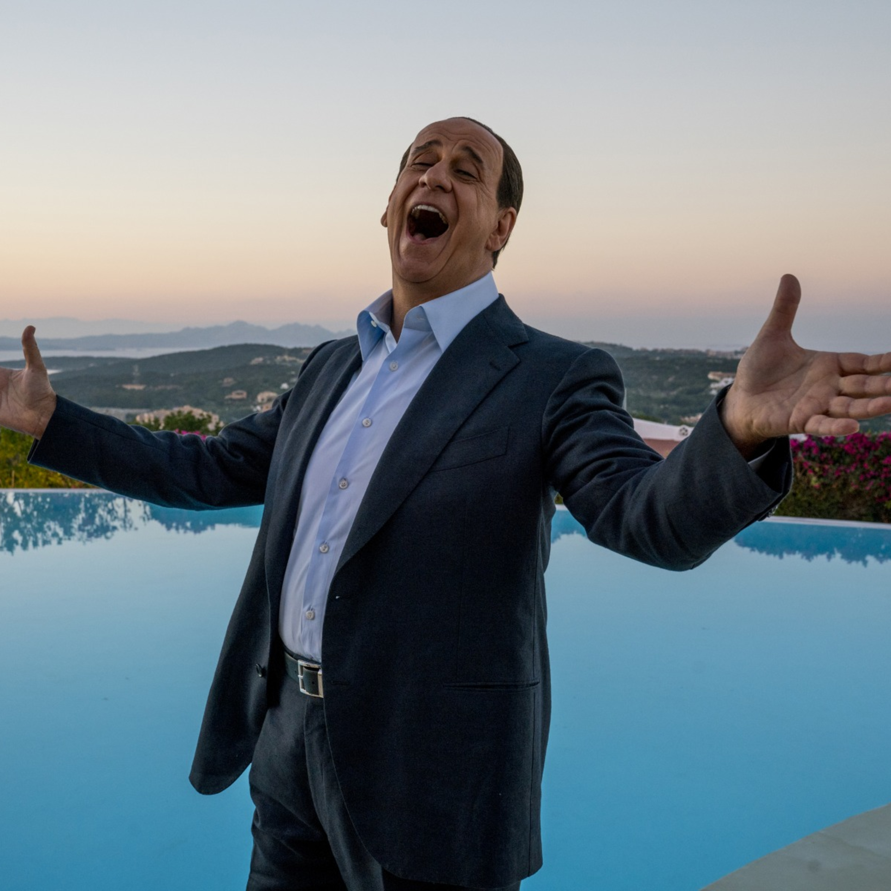 Loro, il film su B. che in Italia non esiste episode artwork