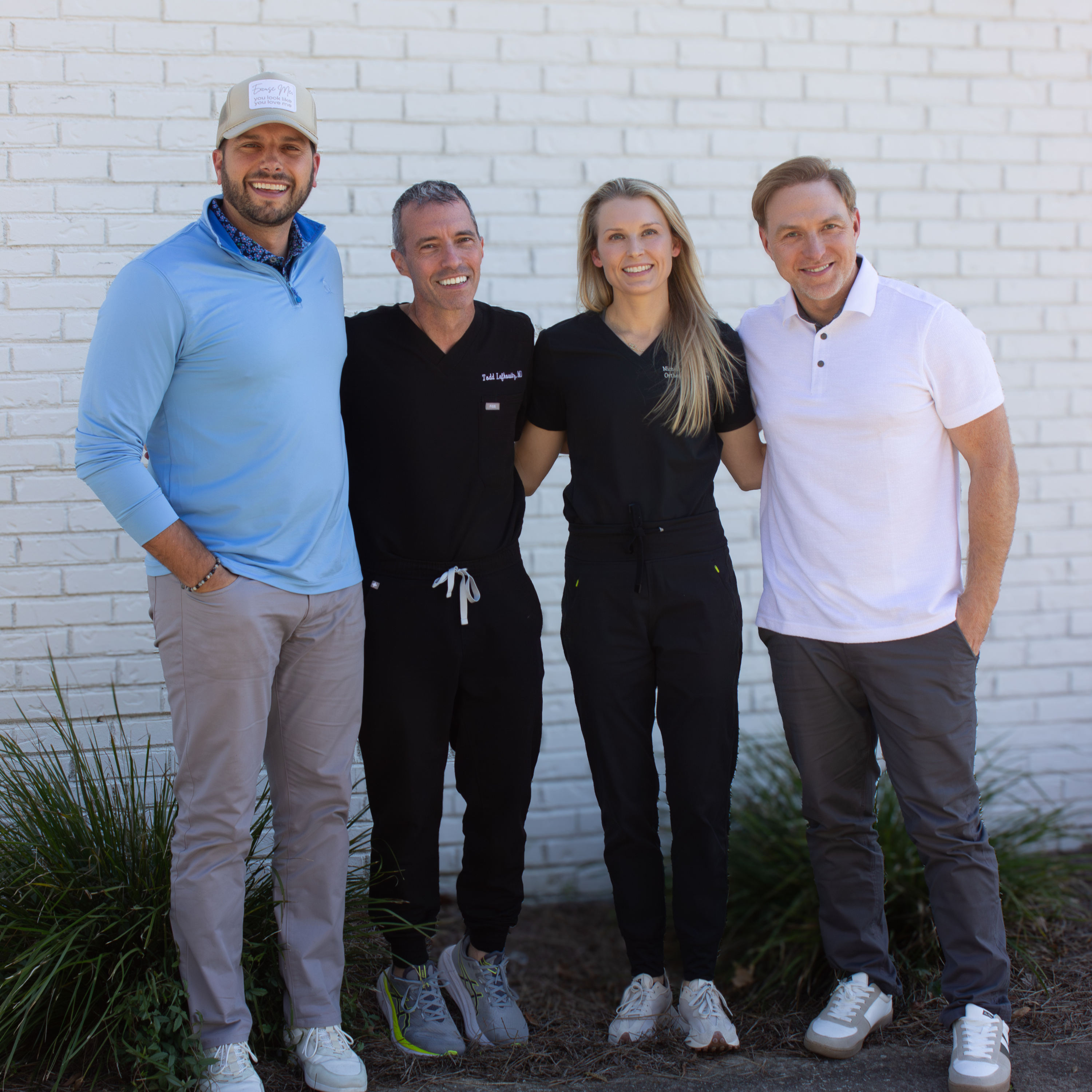 Episode 218 - Michelle O'Brien and Todd Lefkowitz, The Married Surgeon Duo!