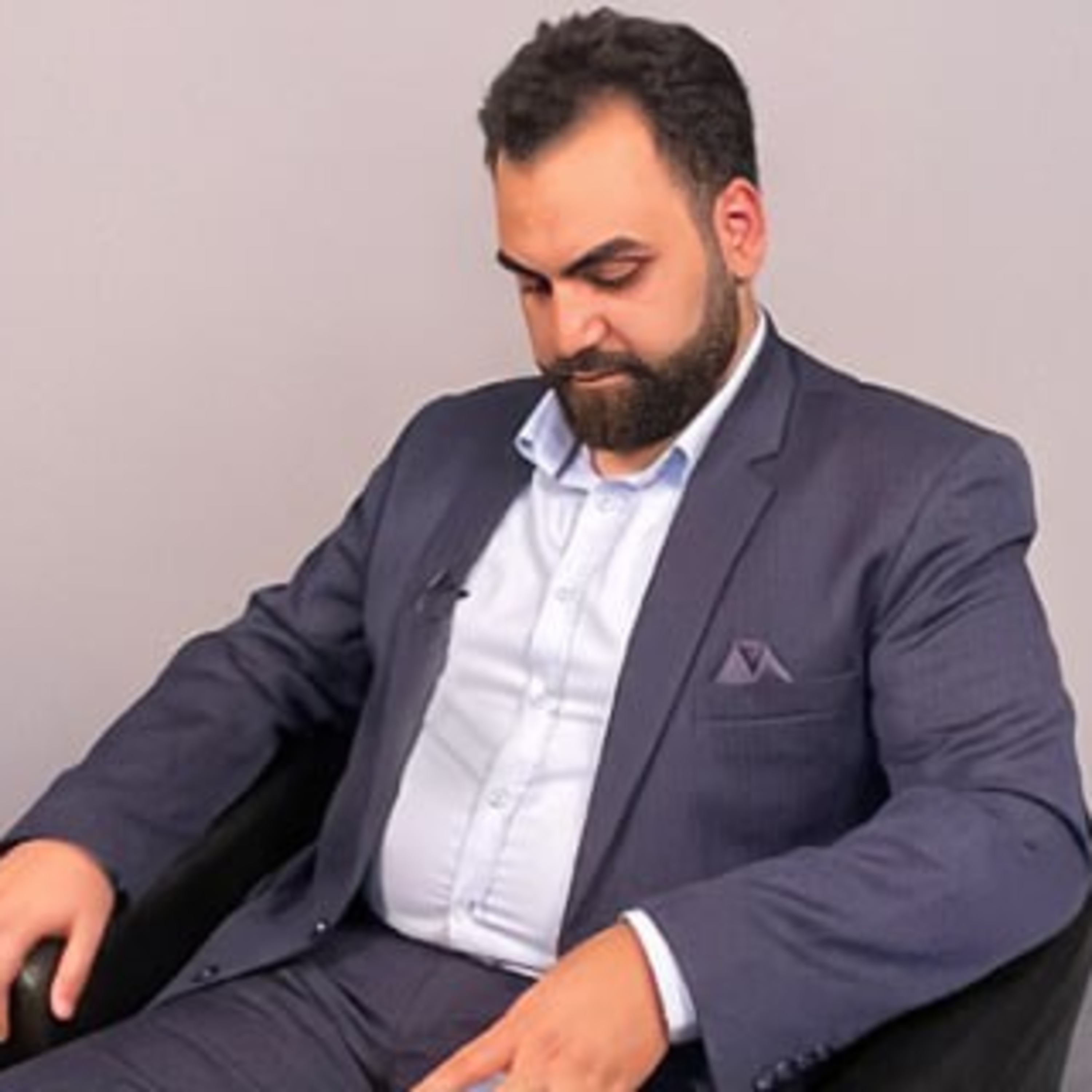 کاور مشروطه ایرانی و جمهوری اسلامی؛ گفتگو با محمدامیر قدوسی