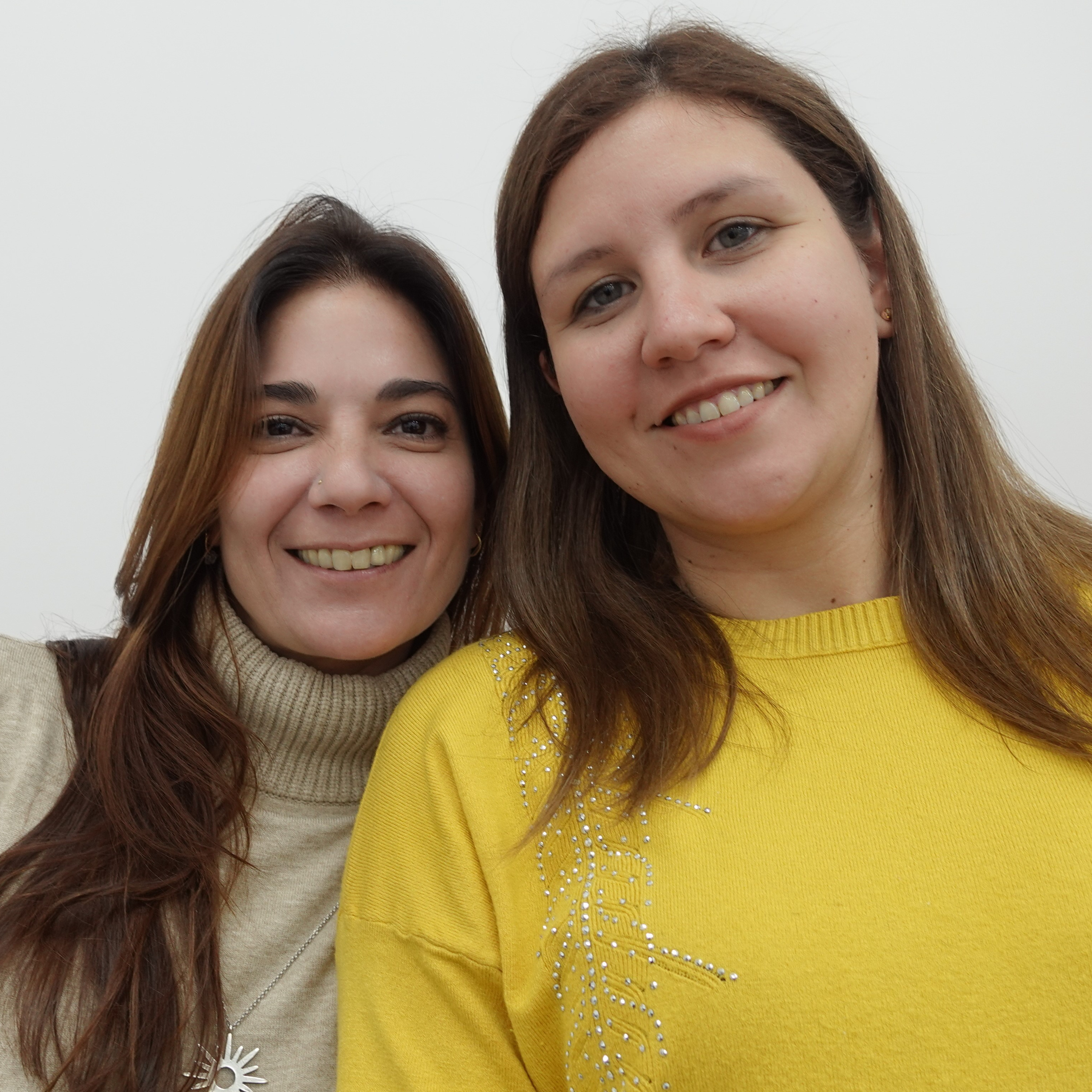 Dos mujeres sobre diversidad, libertad de canales y situación del PAS. episode artwork