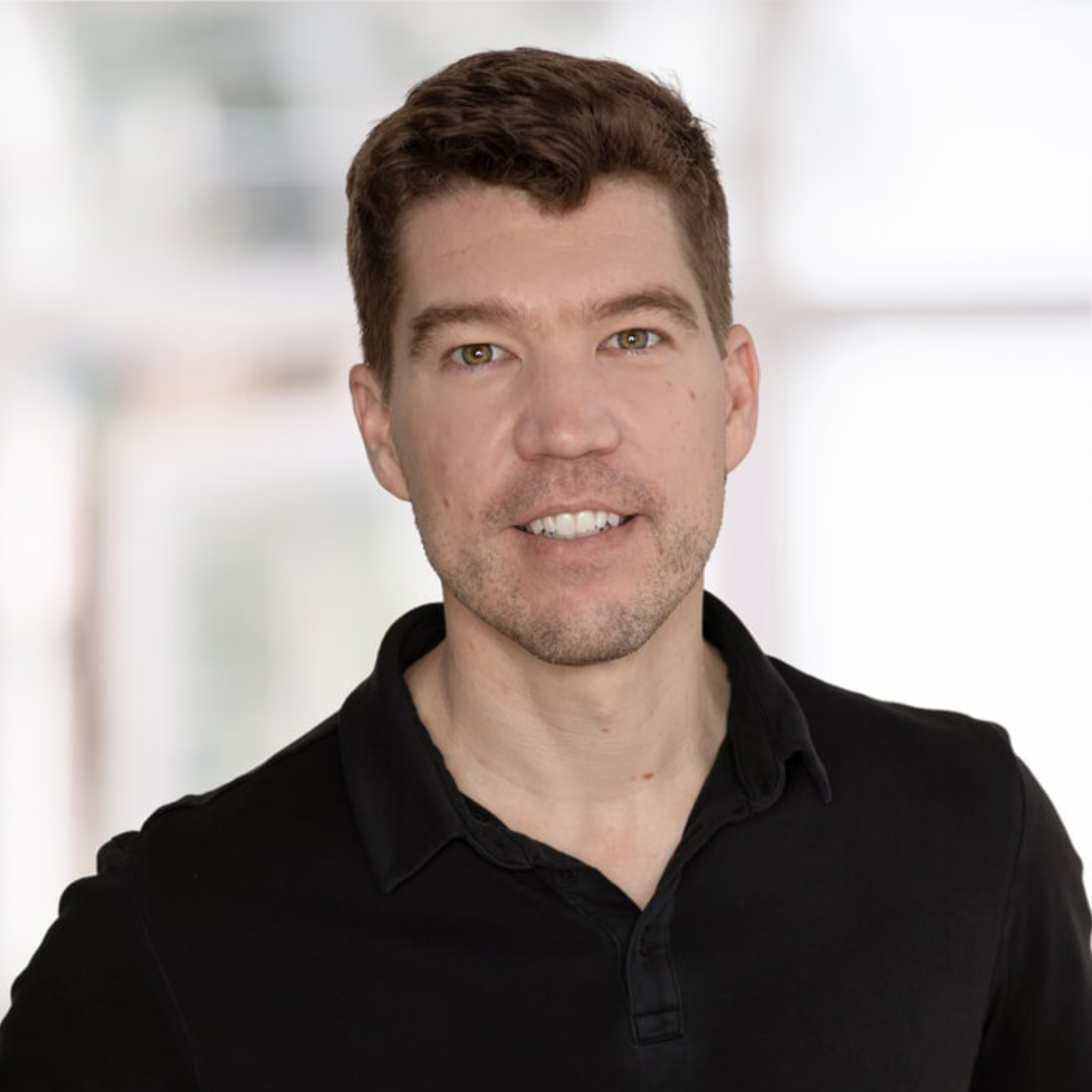 Ryan Hogan: Turning Hard Failures into Business Success with EOS