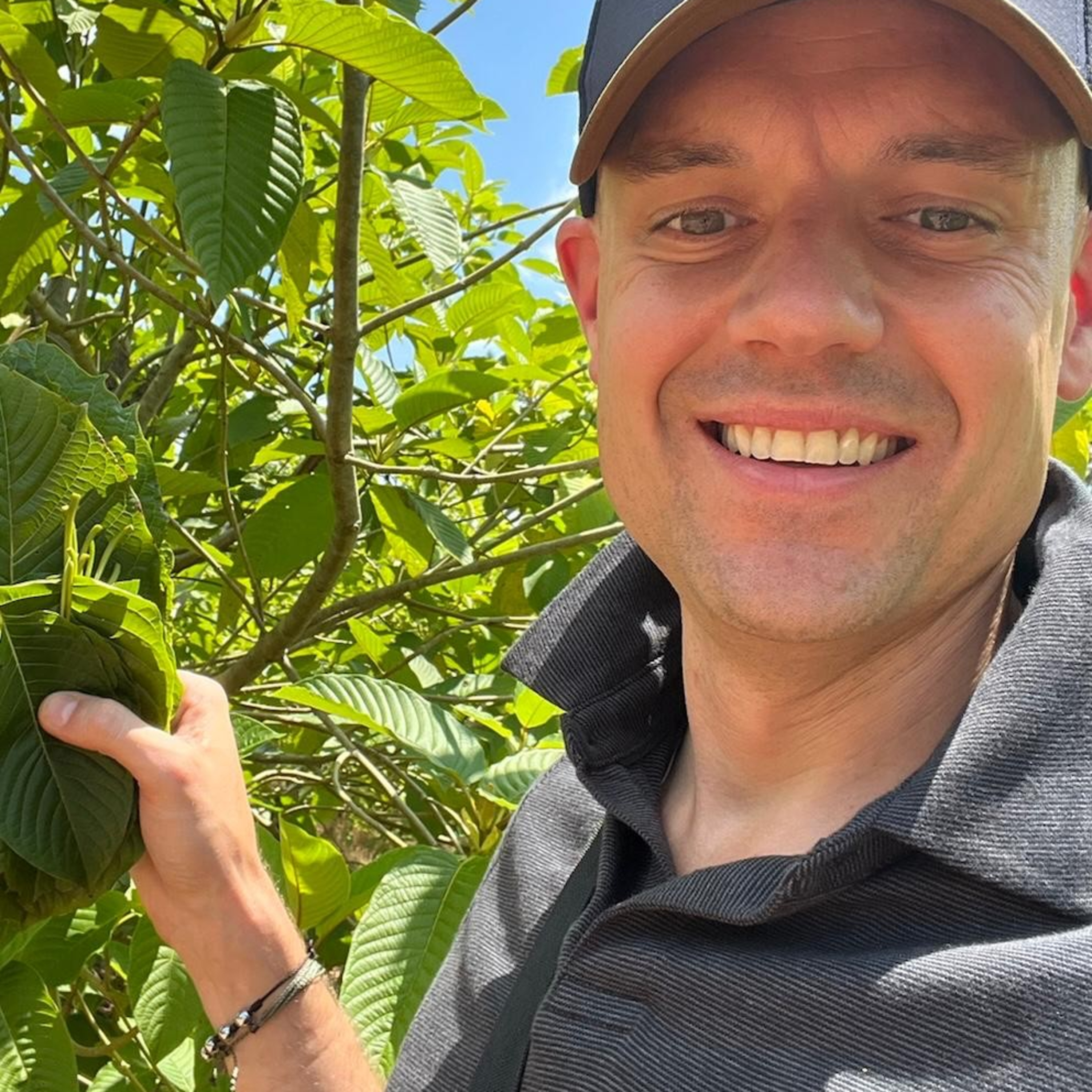 ALEXANDER KARP; ETHA Natural Botanicals Co-Founder; Research Engineer; Kratom; Natural Wellness; LIVE from Prague episode artwork