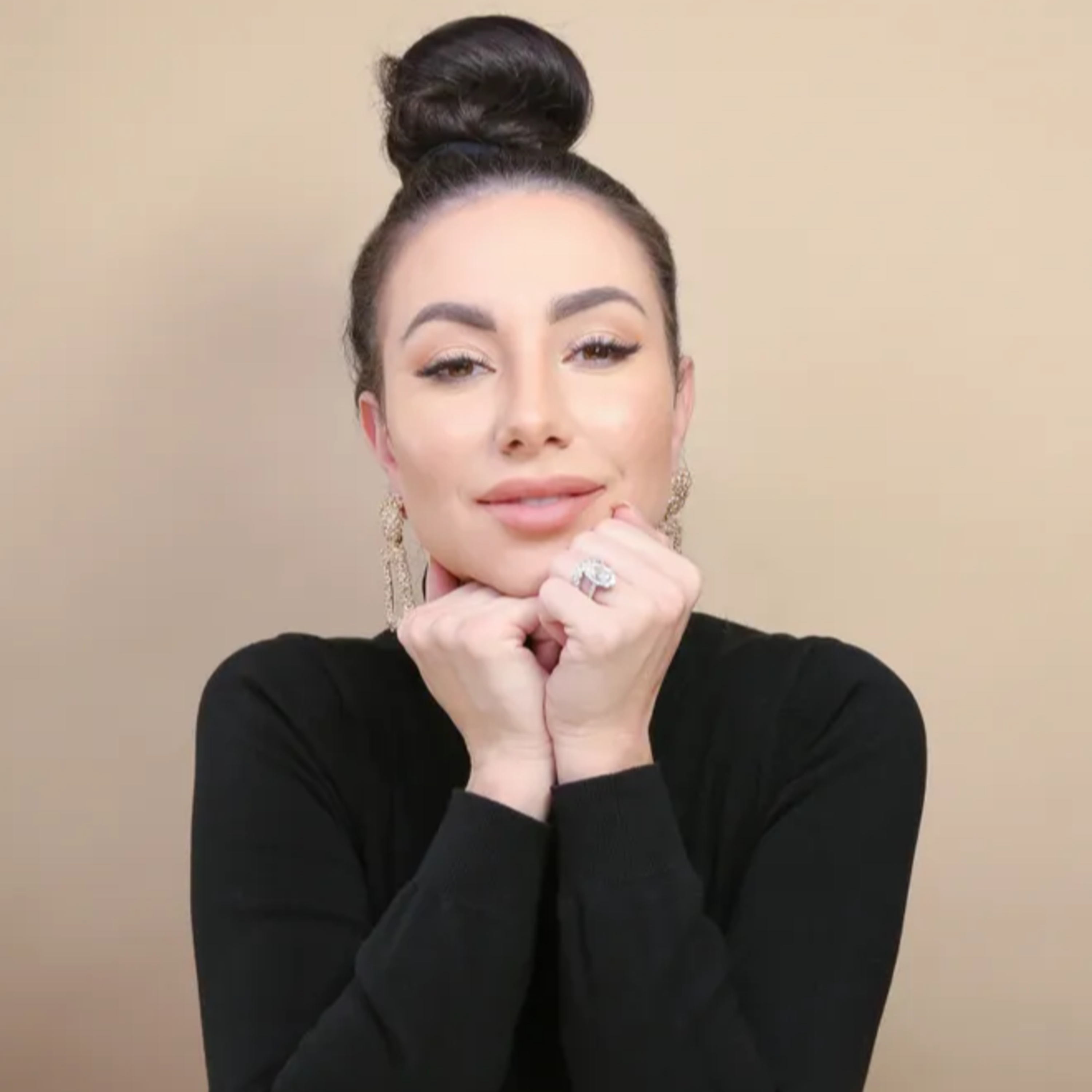 YEGI SARYAN; From Entrepreneur to Empowering Thousands Through the Yegi Project & Building a Beauty Brand; LIVE from California  episode artwork