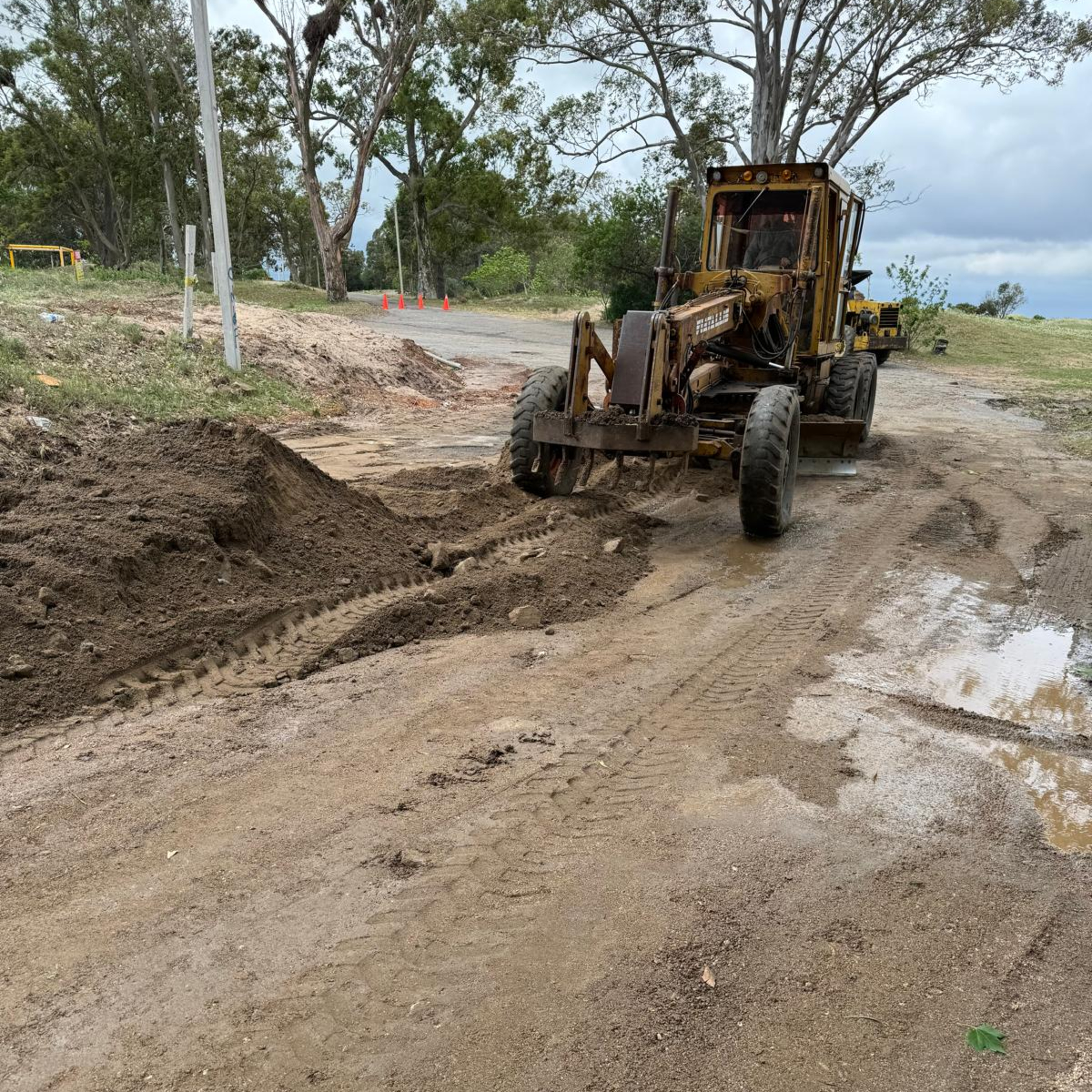 INICIÓ LA REPARACIÓN DE PAVIMENTO EN PLAYA CHARRÚA episode artwork