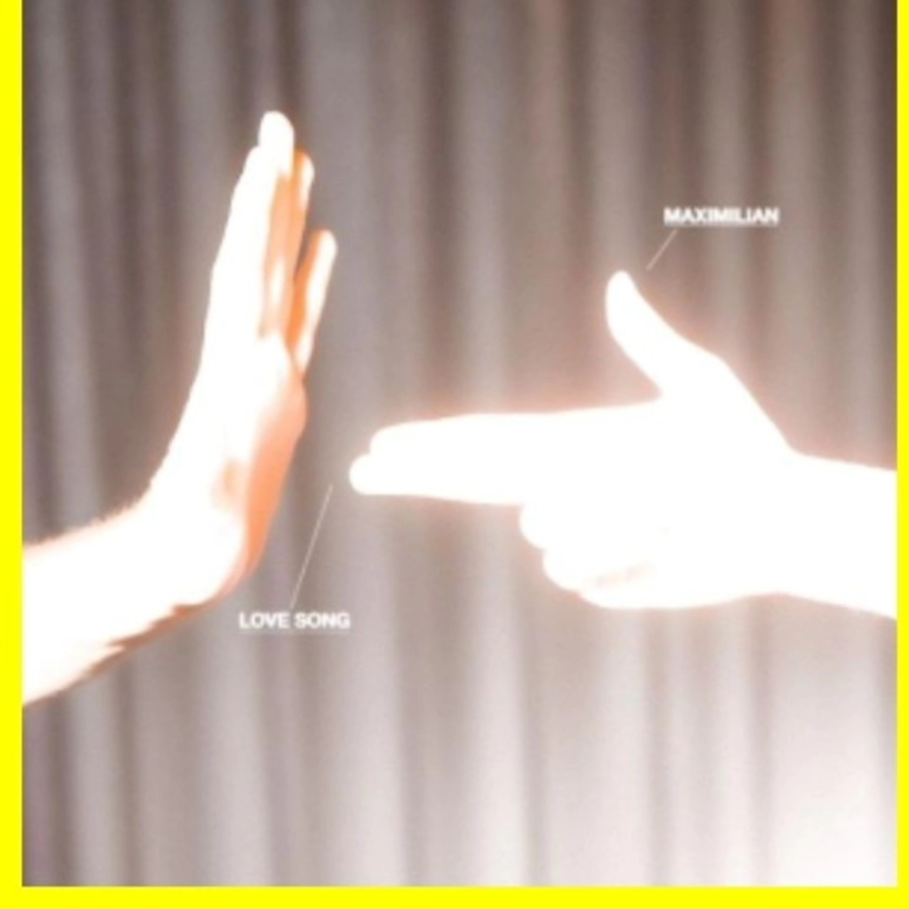 Intervista a Maximilian sul nuovo singolo intitolato Love Song episode artwork