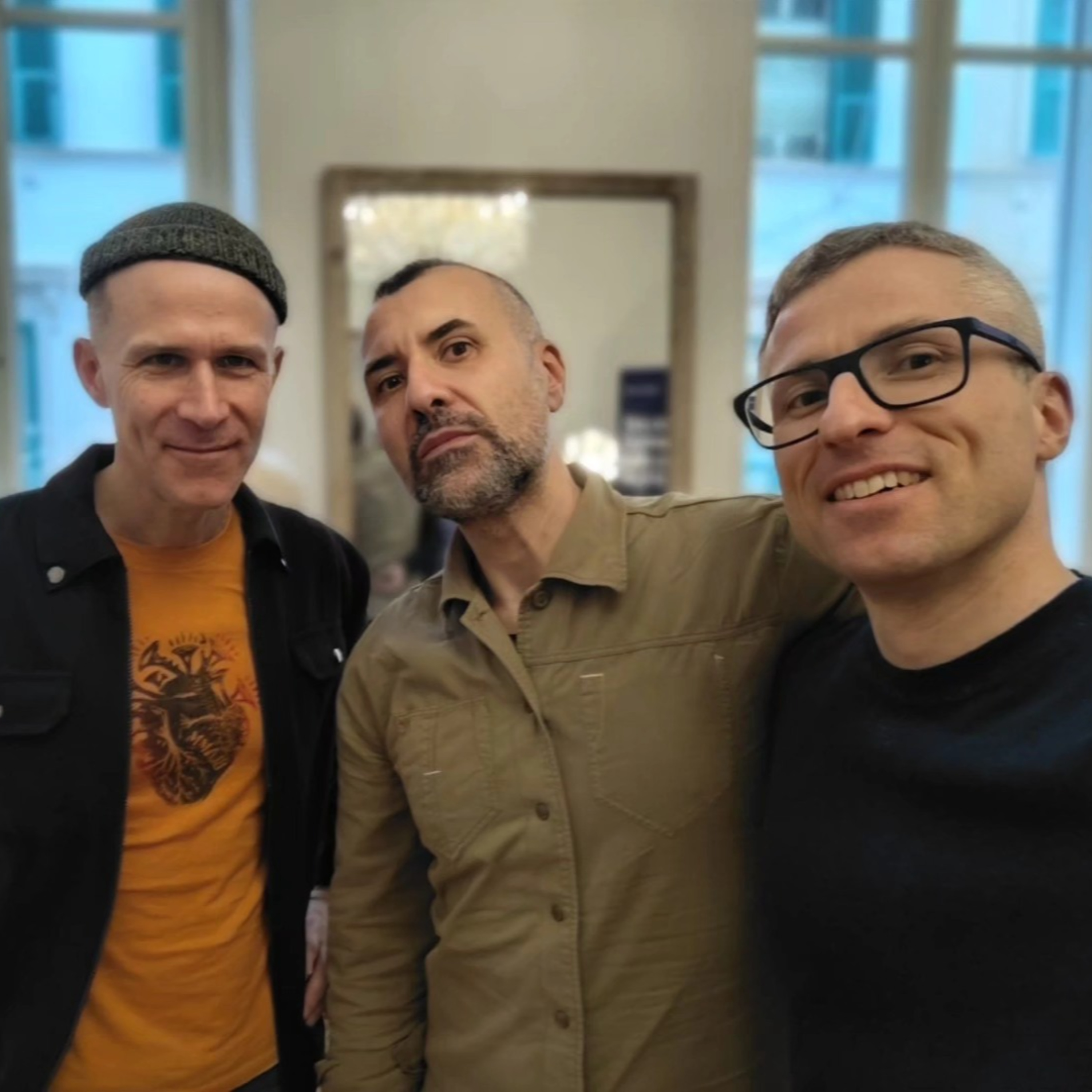 Manicburg da New York a Sanremo: intervista e unplugged a Bassa Fedeltà On Air episode artwork