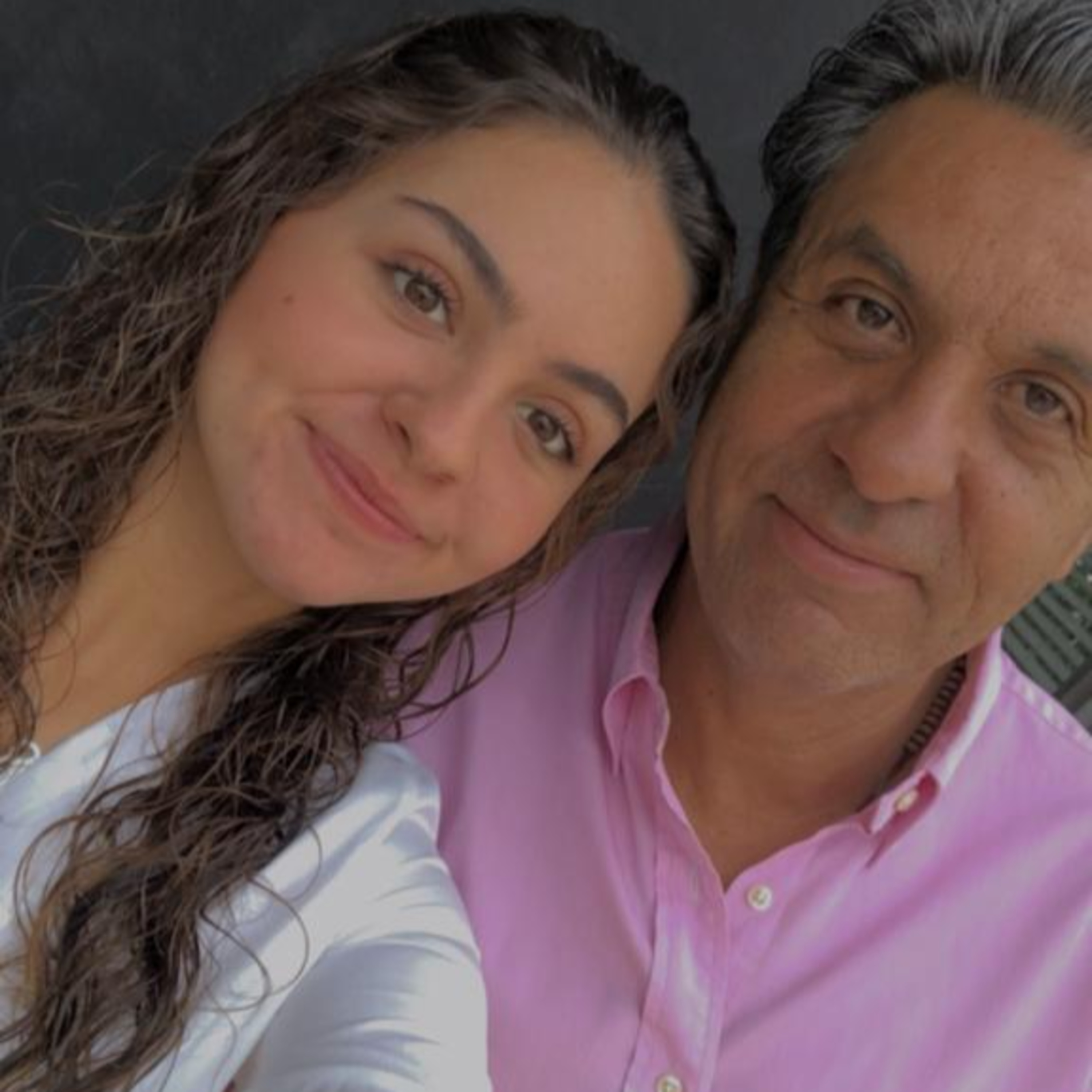 Testimonio de conversión y apostolado de un padre y una hija, Gerry y Ximena | Conferencias con Parresía | 109 episode artwork