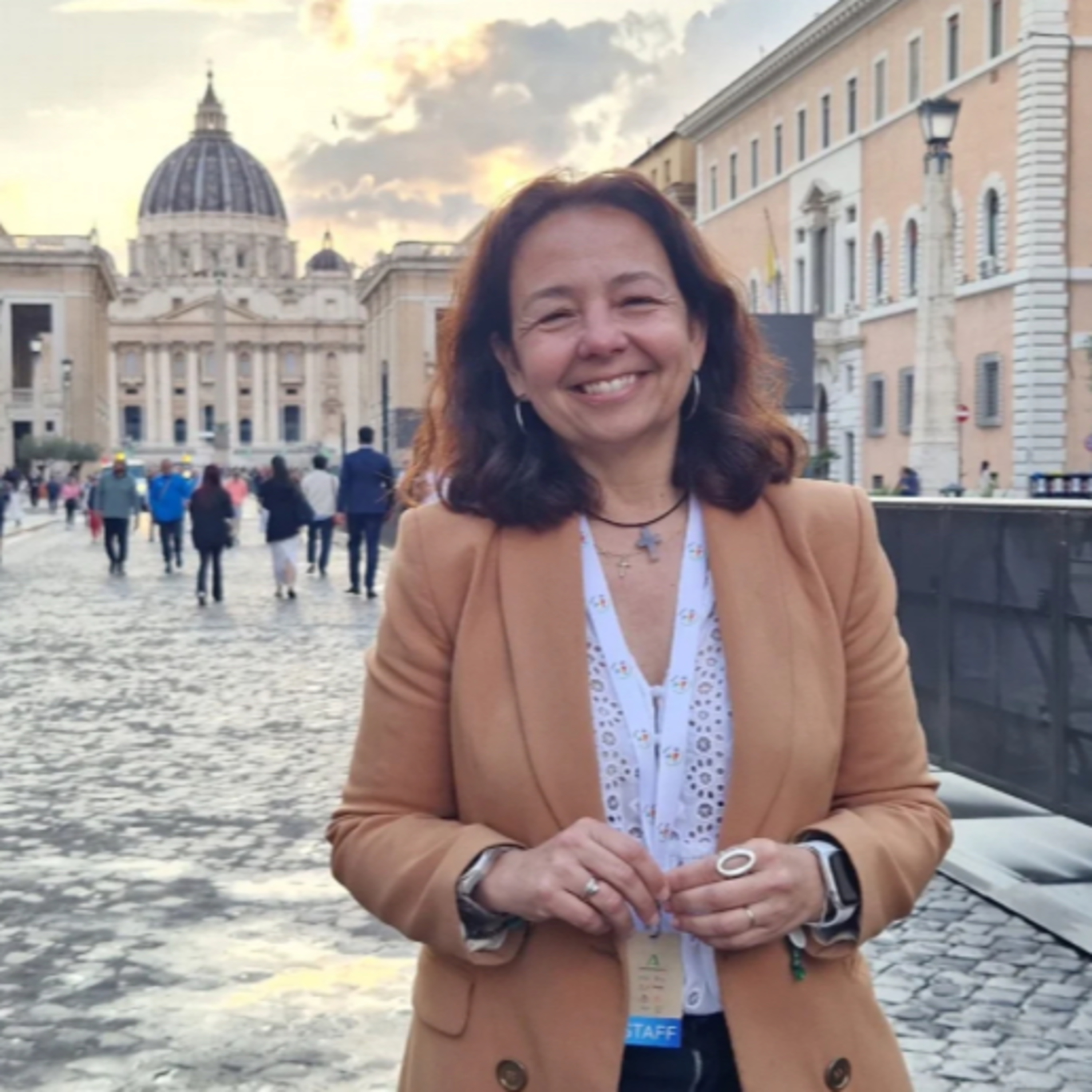 Con Paloma Saborido, responsable de la organización de la Gran Procesión en Roma episode artwork