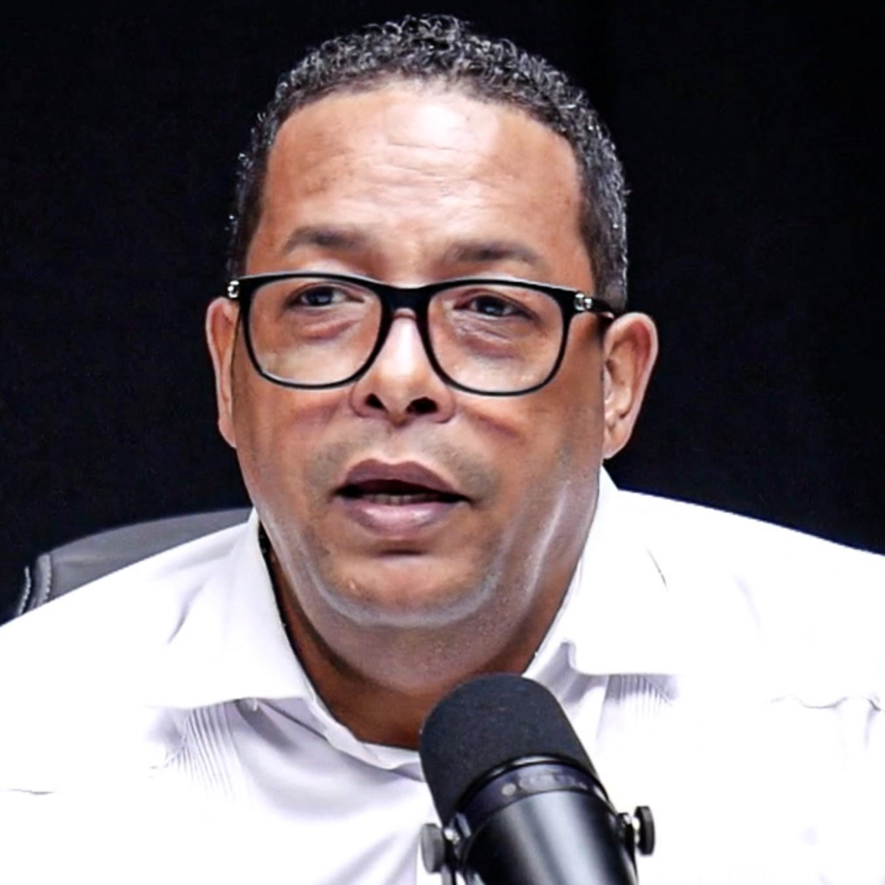 # 24 Evinson Lebrón: La Política como Renovación e Inclusión Social episode artwork