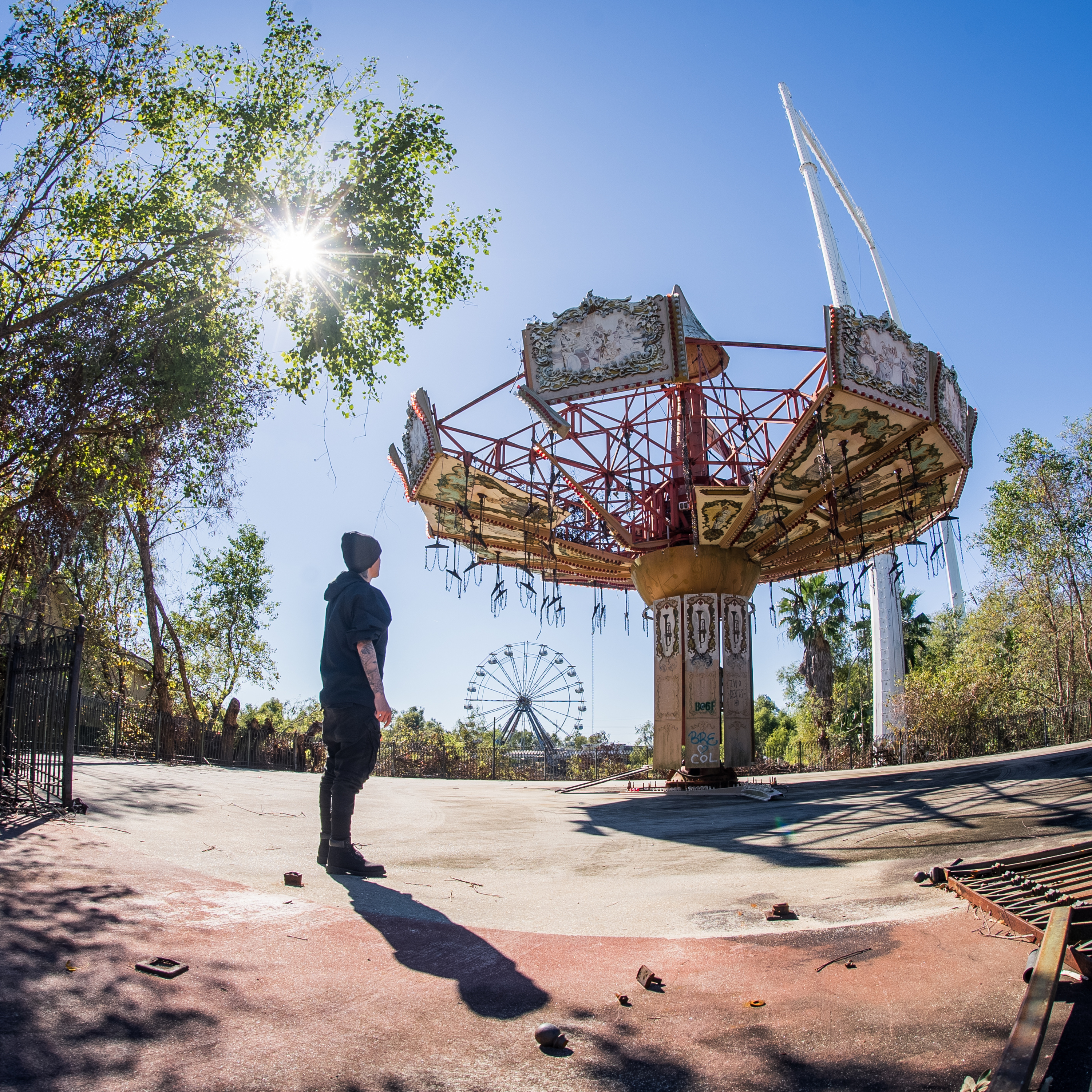 I Explored the Abandoned Six Flags in New Orleans