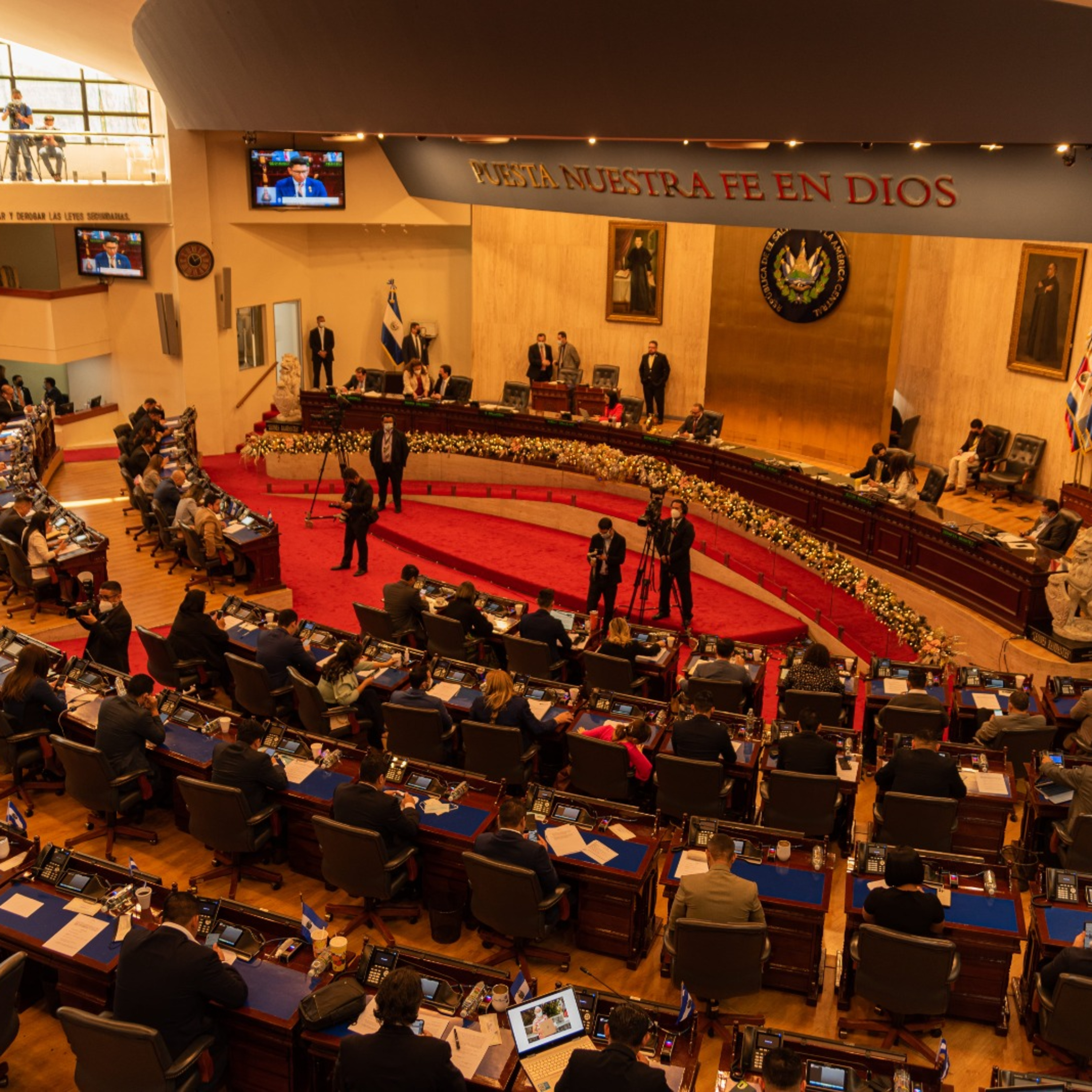 Solo la mitad de los diputados de NI revelaron su gasto de funcionamiento a medias