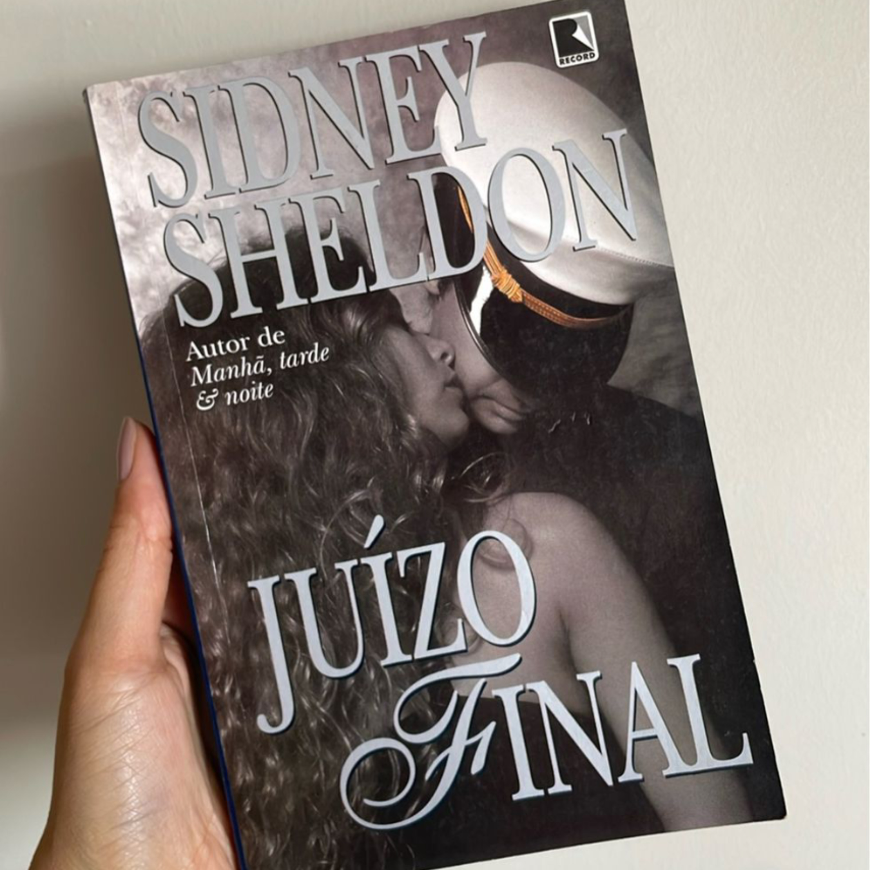 Sidney Sheldon - Juízo Final - Capítulos 16 e 17 episode artwork