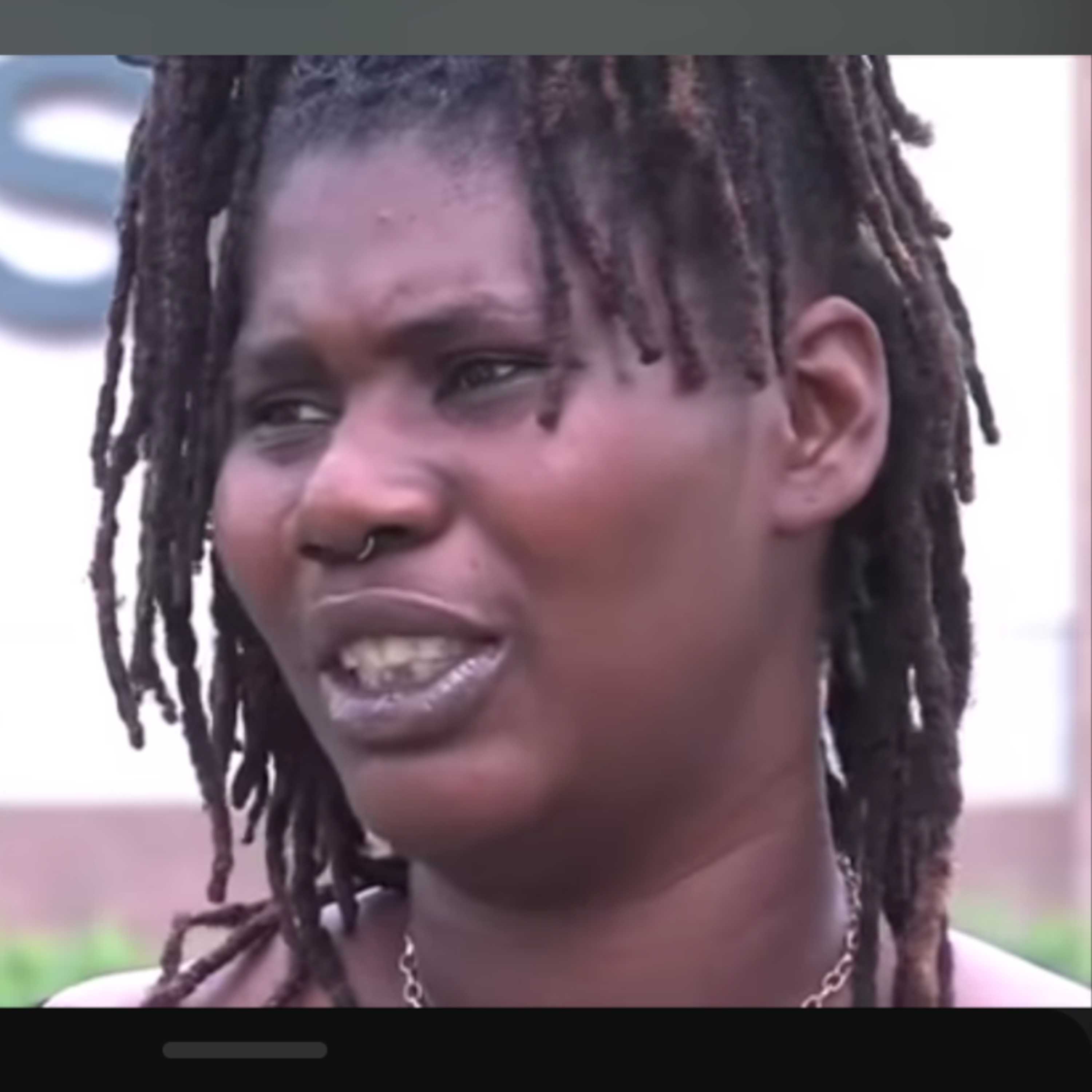 Battle of The Broads - Delusional Narcissist vs Ghetto educated h00d b00ger