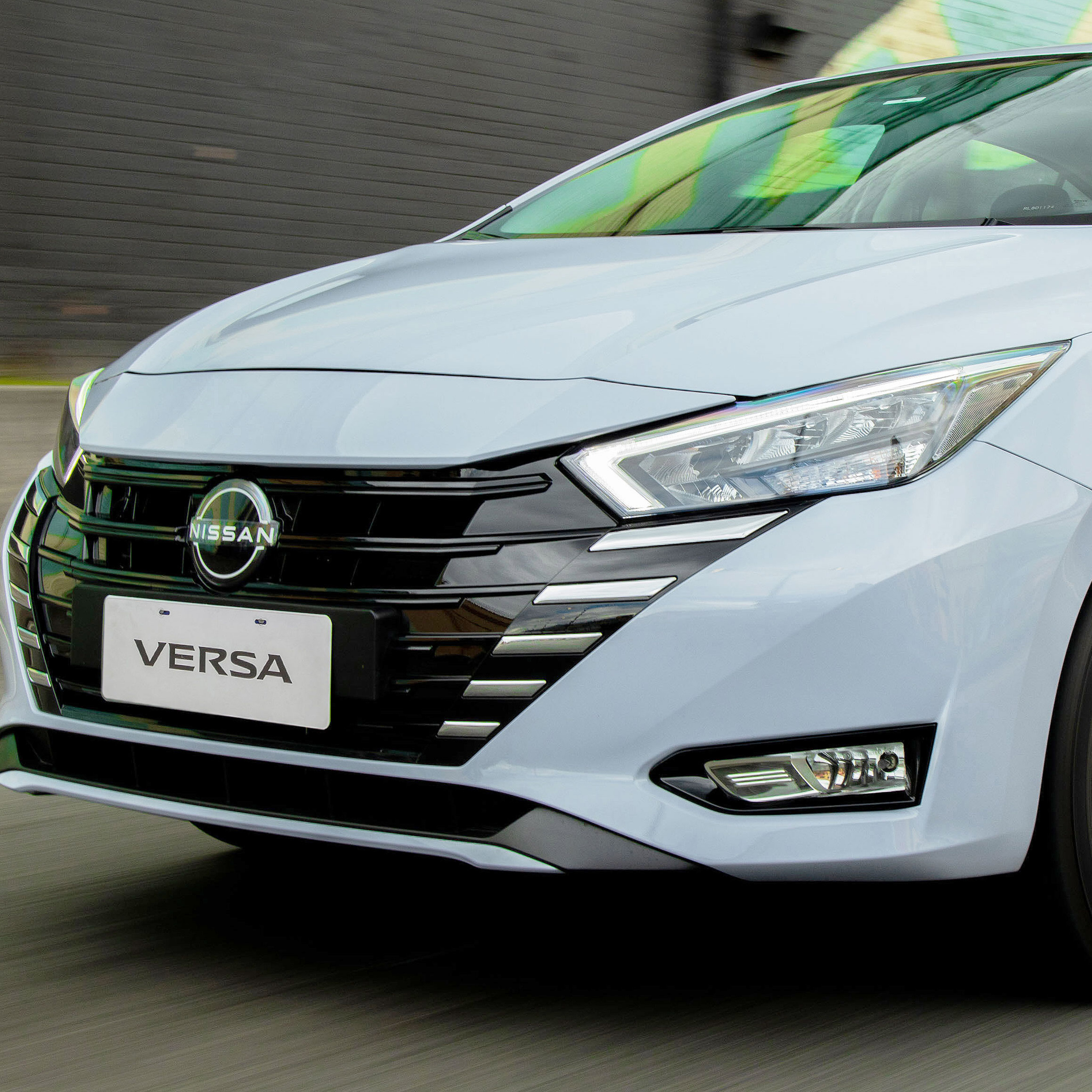 Nissan Versa estreia linha 2024 no Brasil episode artwork