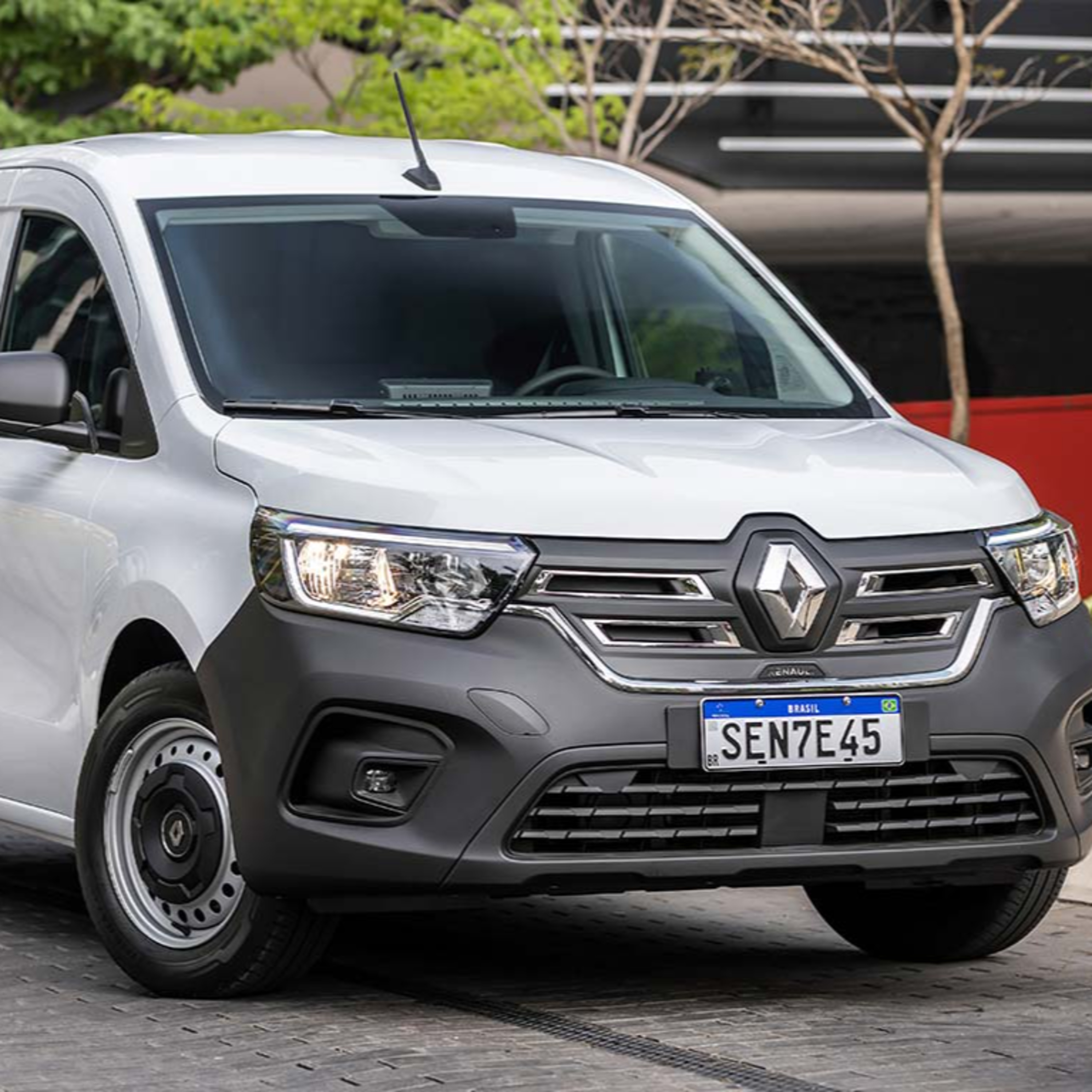 Renault Kangoo E-Tech estreia no Brasil episode artwork