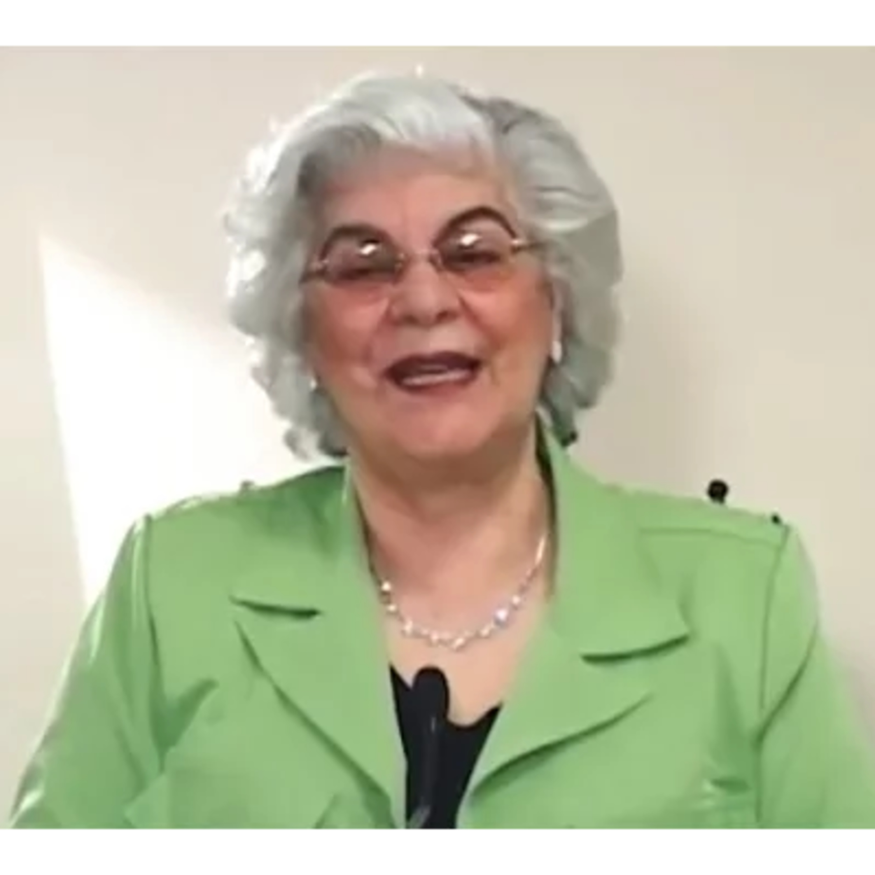 O Progresso Espiritual do Indivíduo e da Coletividade - com a médium Isabel Salomão de Campos