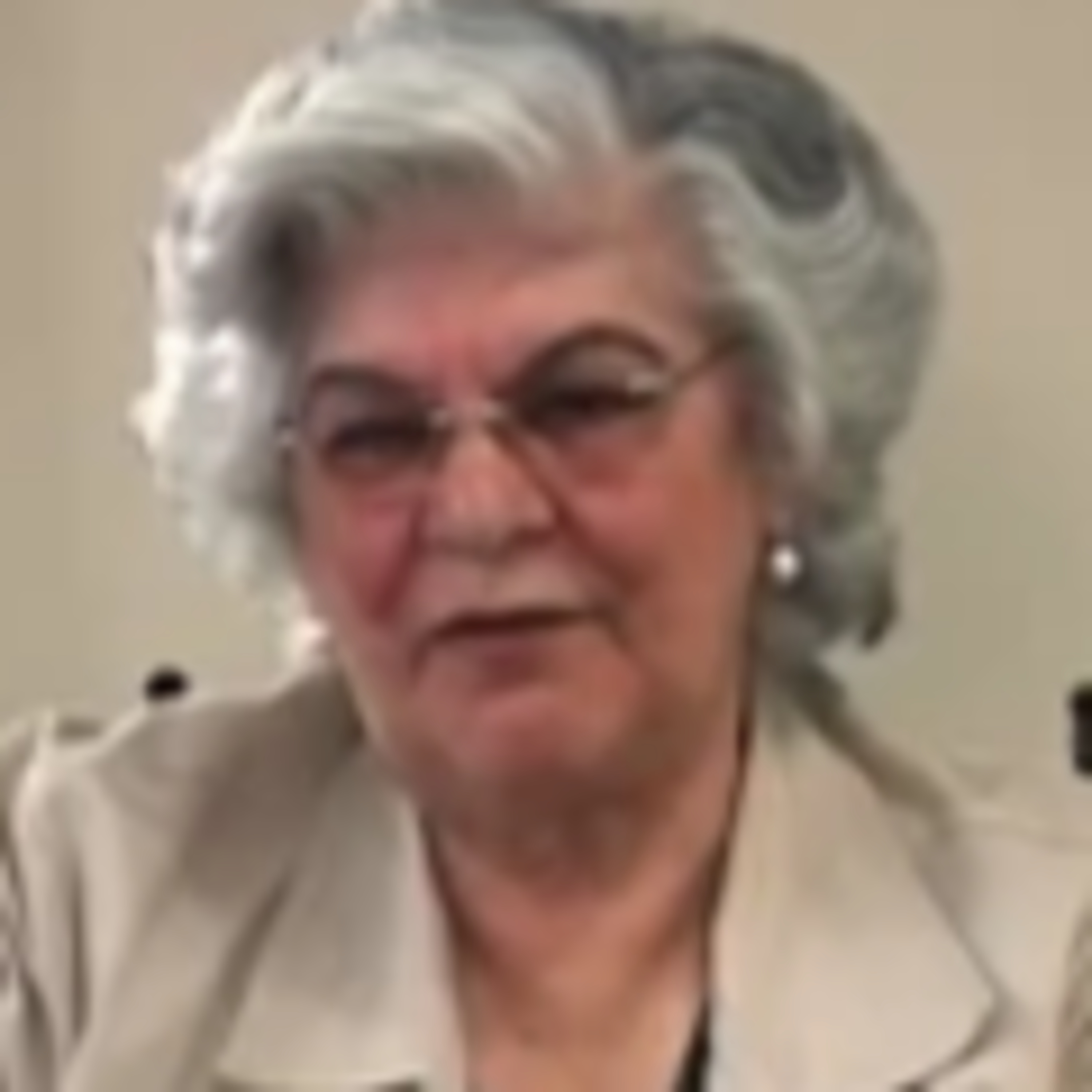 Dificuldades do Espírita em Família - com a médium Isabel Salomão de Campos.