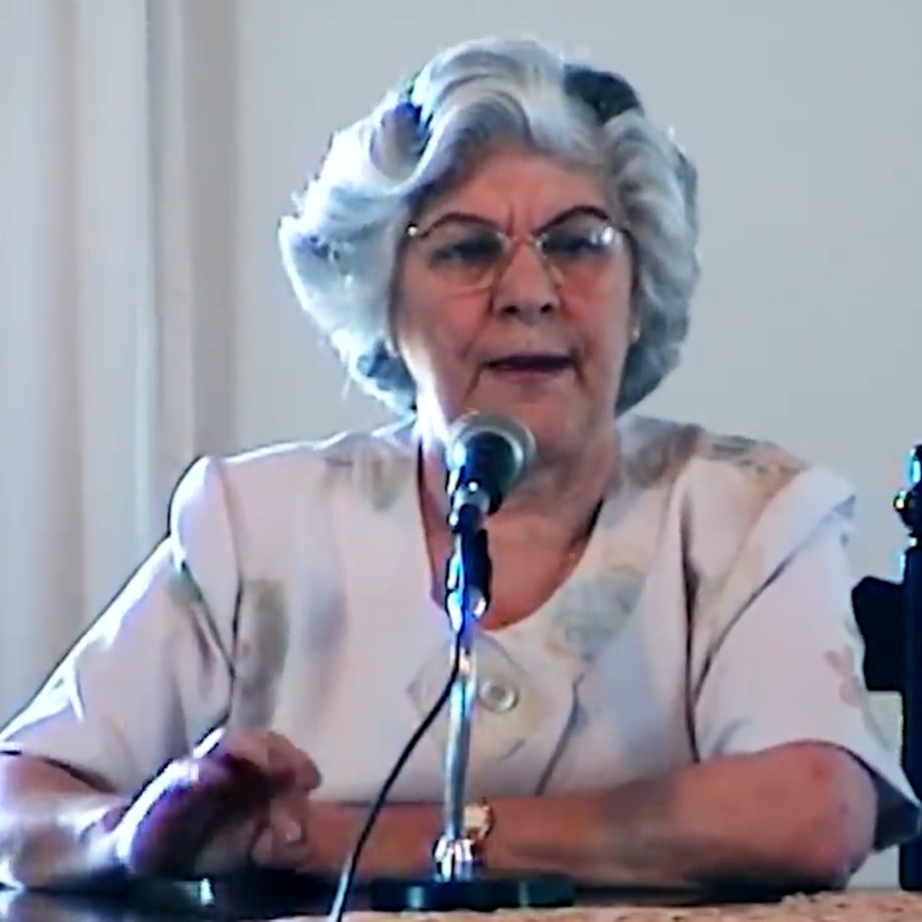 Não existe doença, existe doente - com a médium Isabel Salomão de Campos