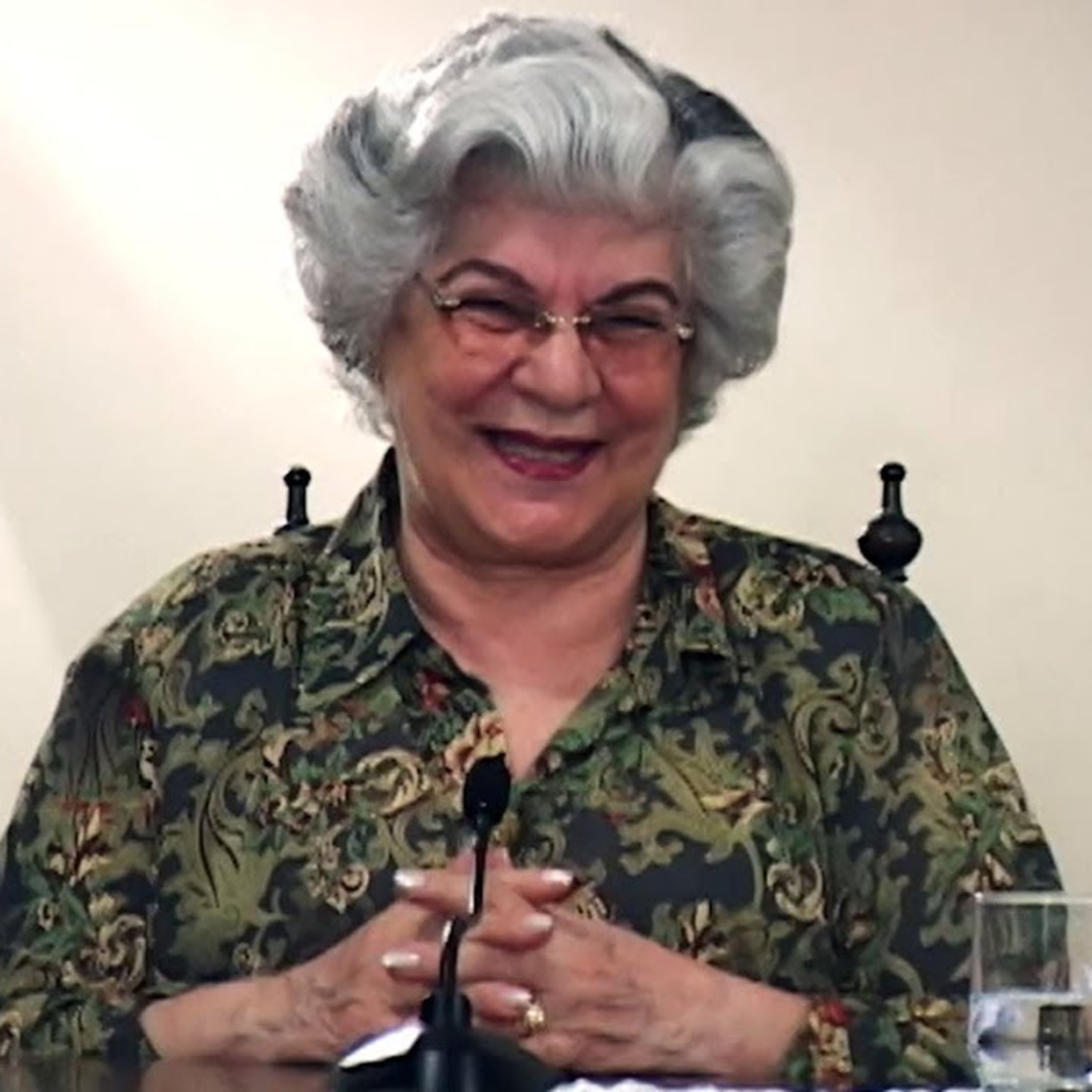 O Bem Cura - com a médium Isabel Salomão de Campos