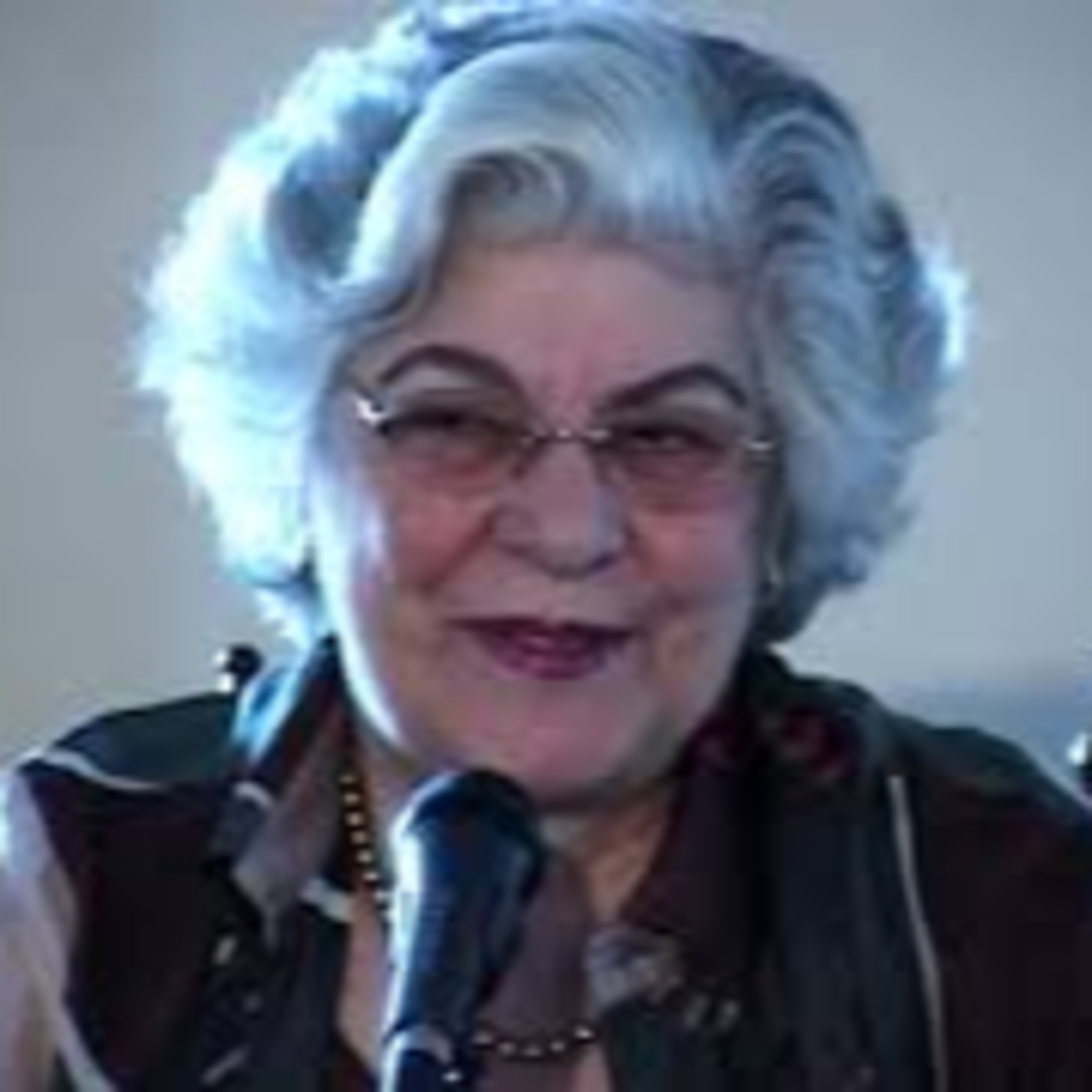 O CAMINHO DA SOLIDARIEDADE E DA FRATERNIDADE CRISTÃS -- com a médium Isabel Salomão de Campos