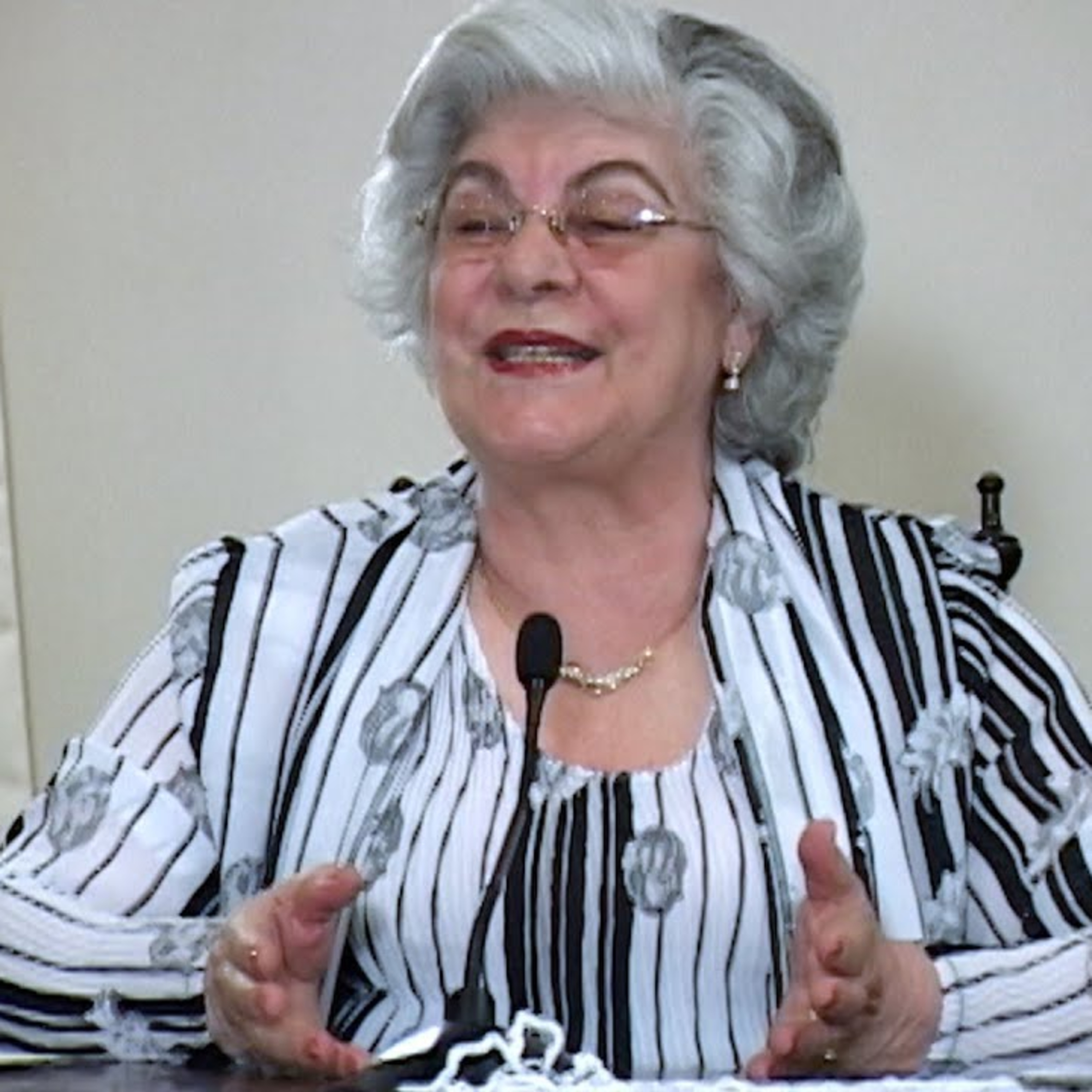 A BOA NOVA E A RENOVAÇÃO DA HUMANIDADE -- com a médium Isabel Salomão de Campos