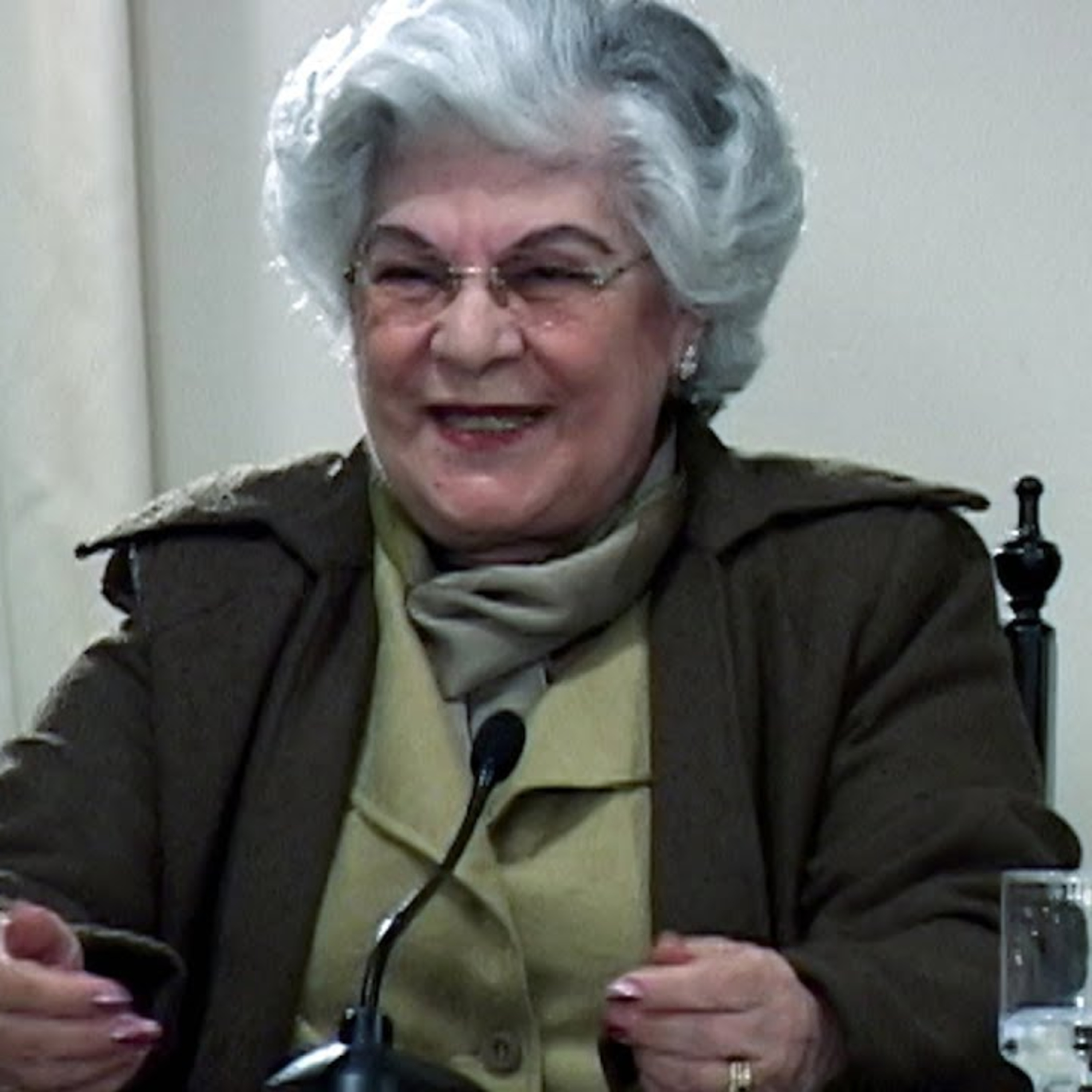 PRECISAMOS NOS UNIR EM FAVOR DA PAZ -- com a médium Isabel Salomão de Campos