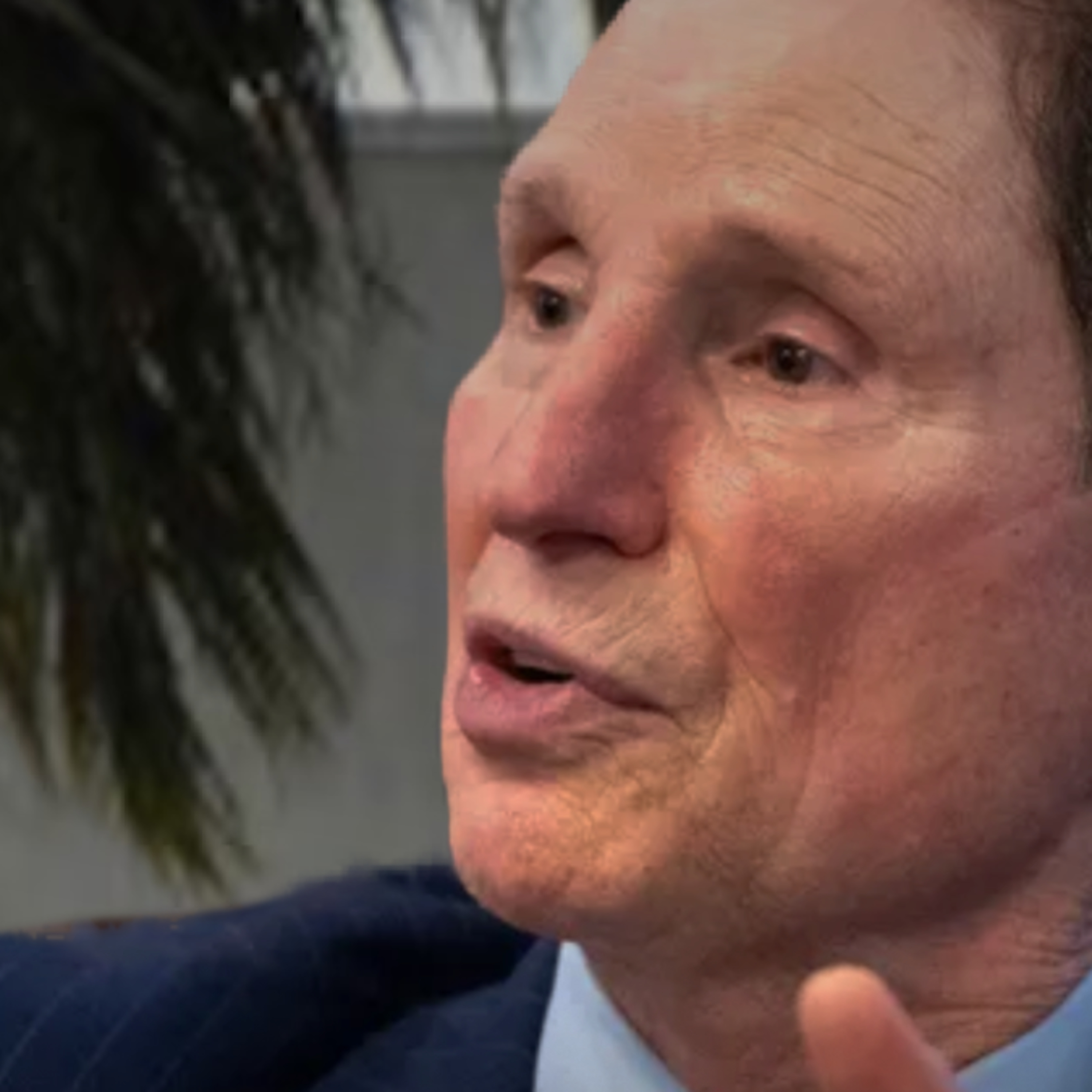 Senador demócrata pone el ojo a farmacéutica por ganancias en Puerto Rico episode artwork