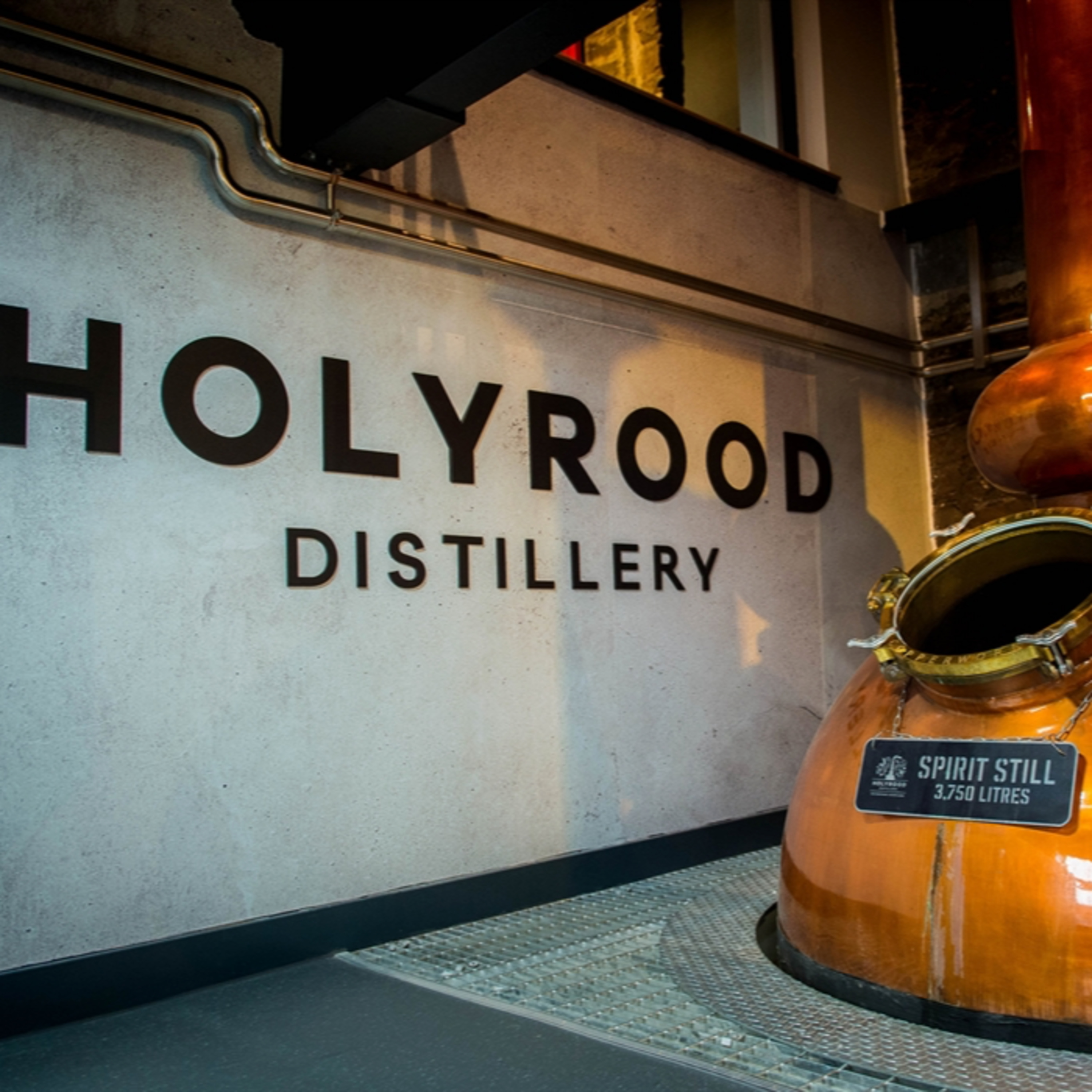 Drop or dram de whisky podcast : Scotch with a different view. Holyrood distillery